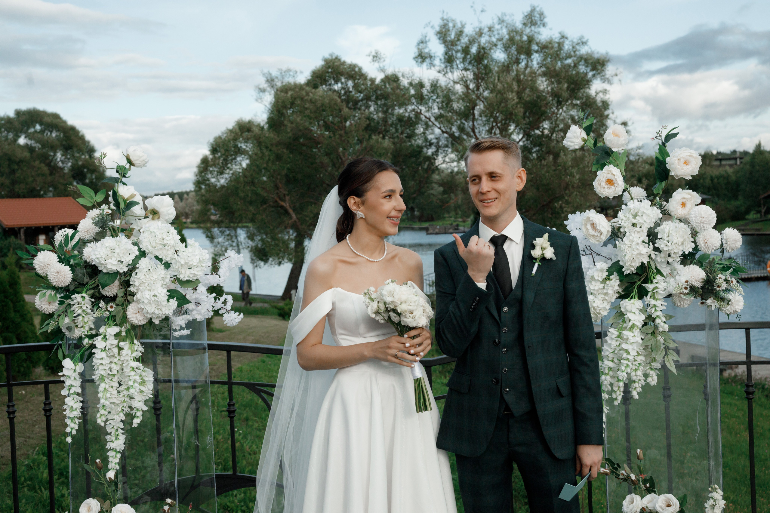 Регистрация в отеле Fish Point, ЗАГС Бутово, прогулка в Остафьево. Свадебный и репортажный фотограф (Москва, Королев и другие)