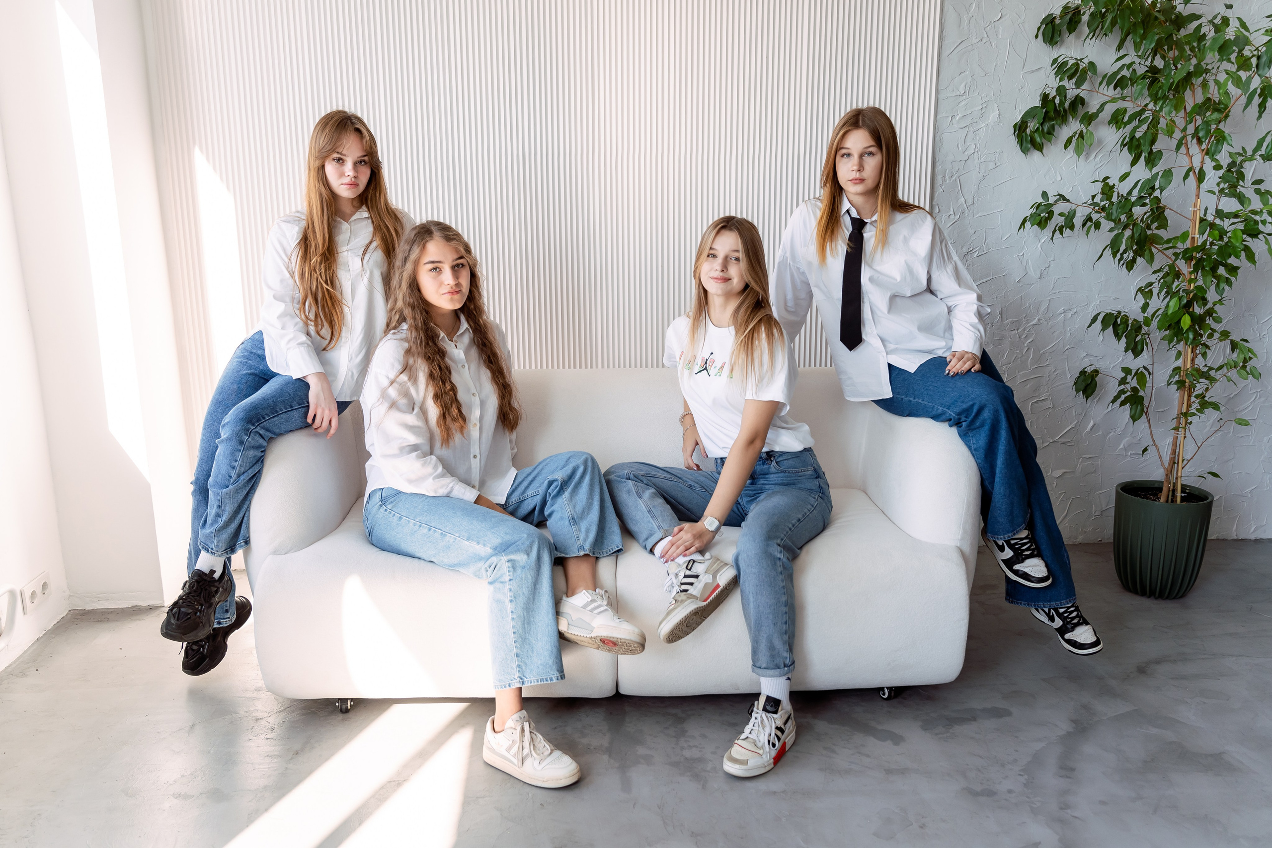 Фотокомпания «Алые паруса» выпускные альбомы Москва и МО