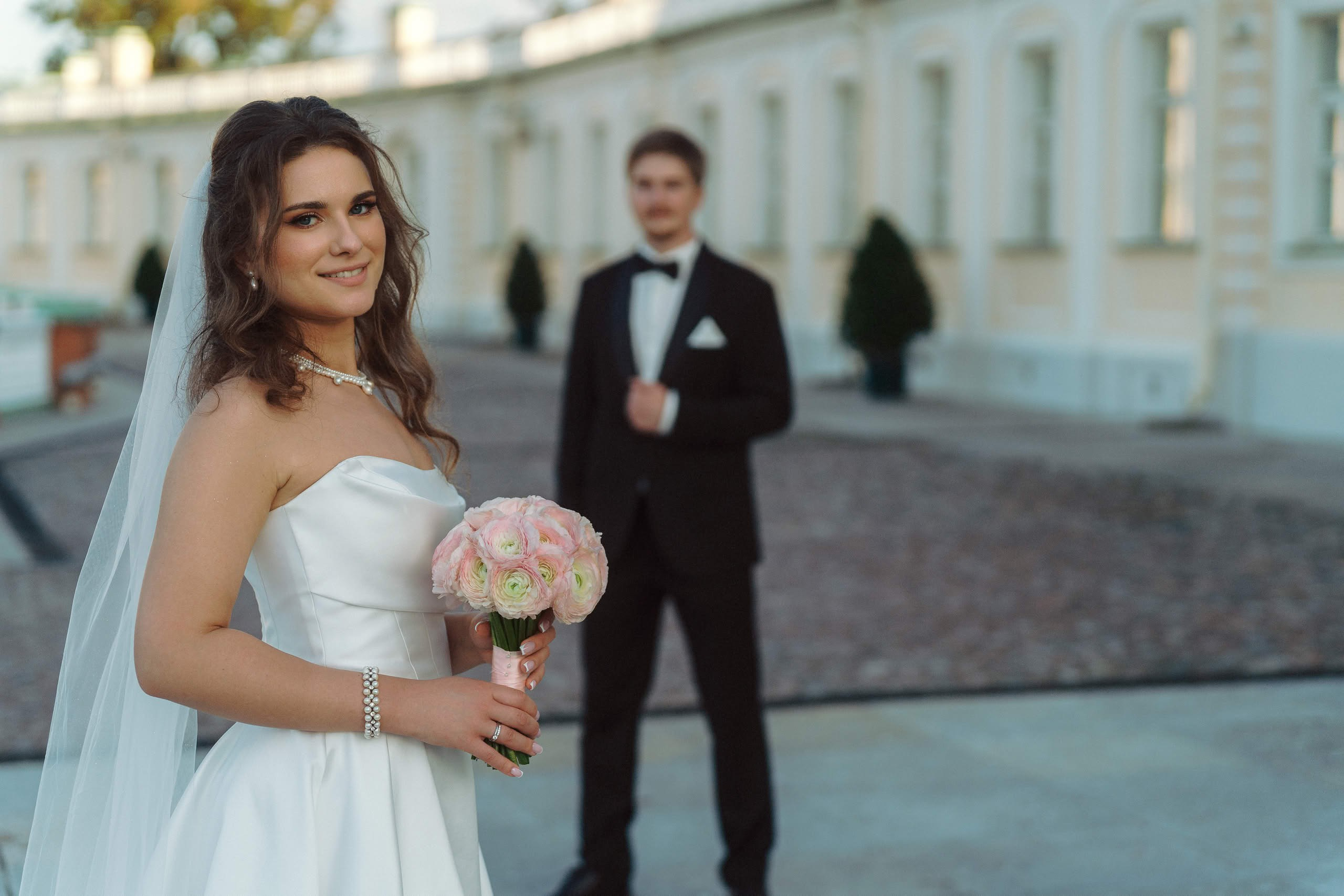 Свадебная прогулка в Ораниенбауме — Саша и Кристина. Свадебный фотограф Дмитрий Родионов — Санкт-Петербург и Ленинградская область