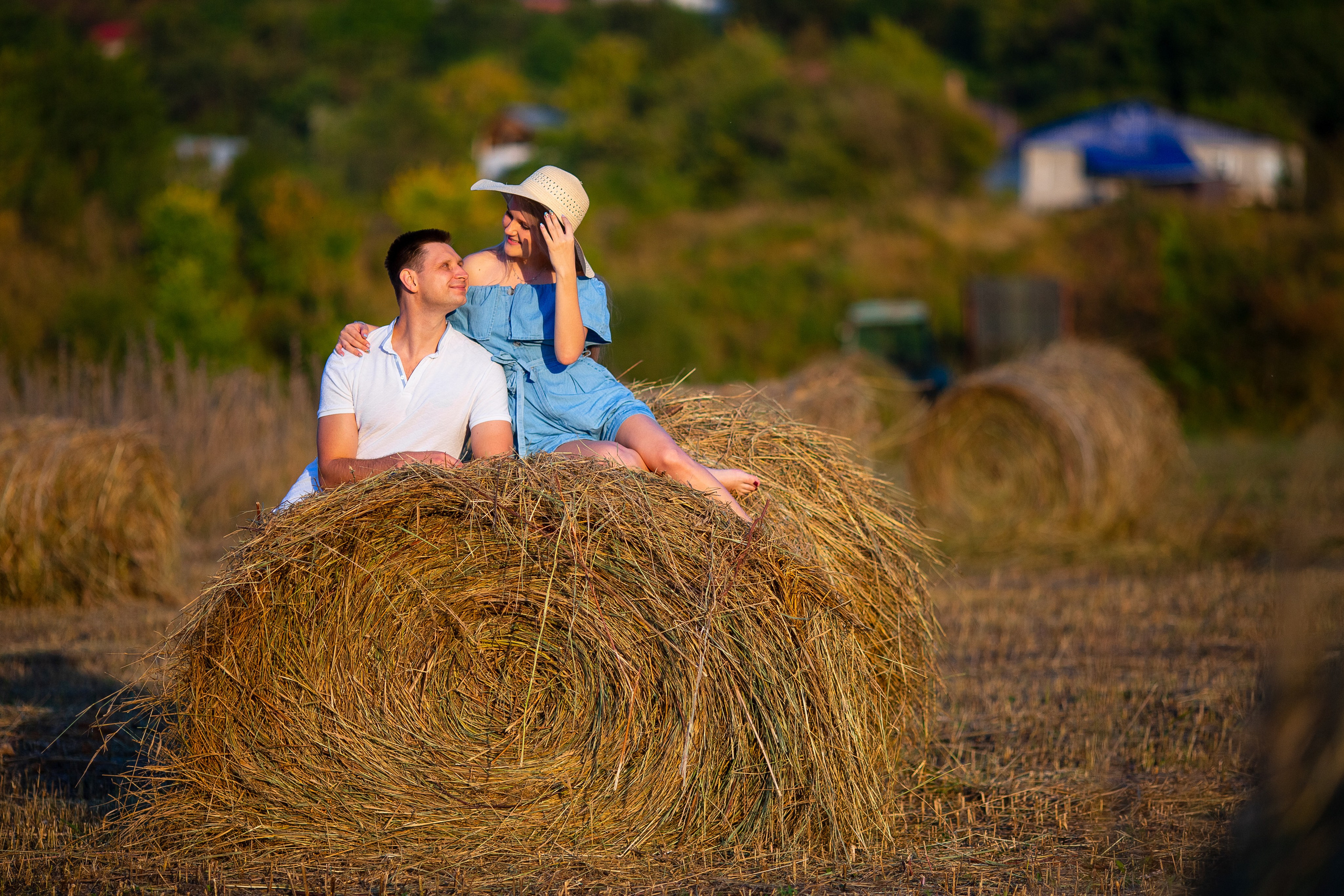 Фотосессия в стогах Алматы. Свадебный и семейный фотограф в Алматы Алексей Балышев