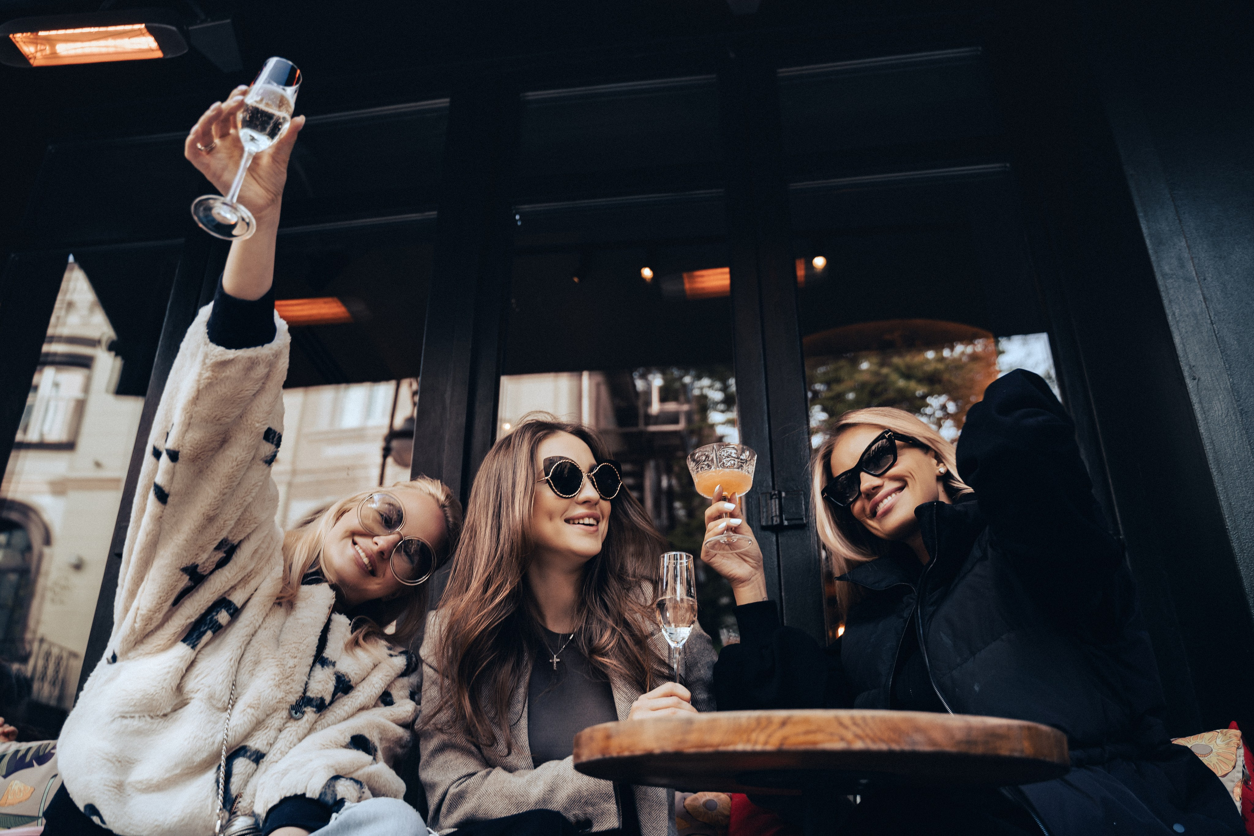 FRIENDS s t r e e t. Контент фотограф в Москве Кулич Настя