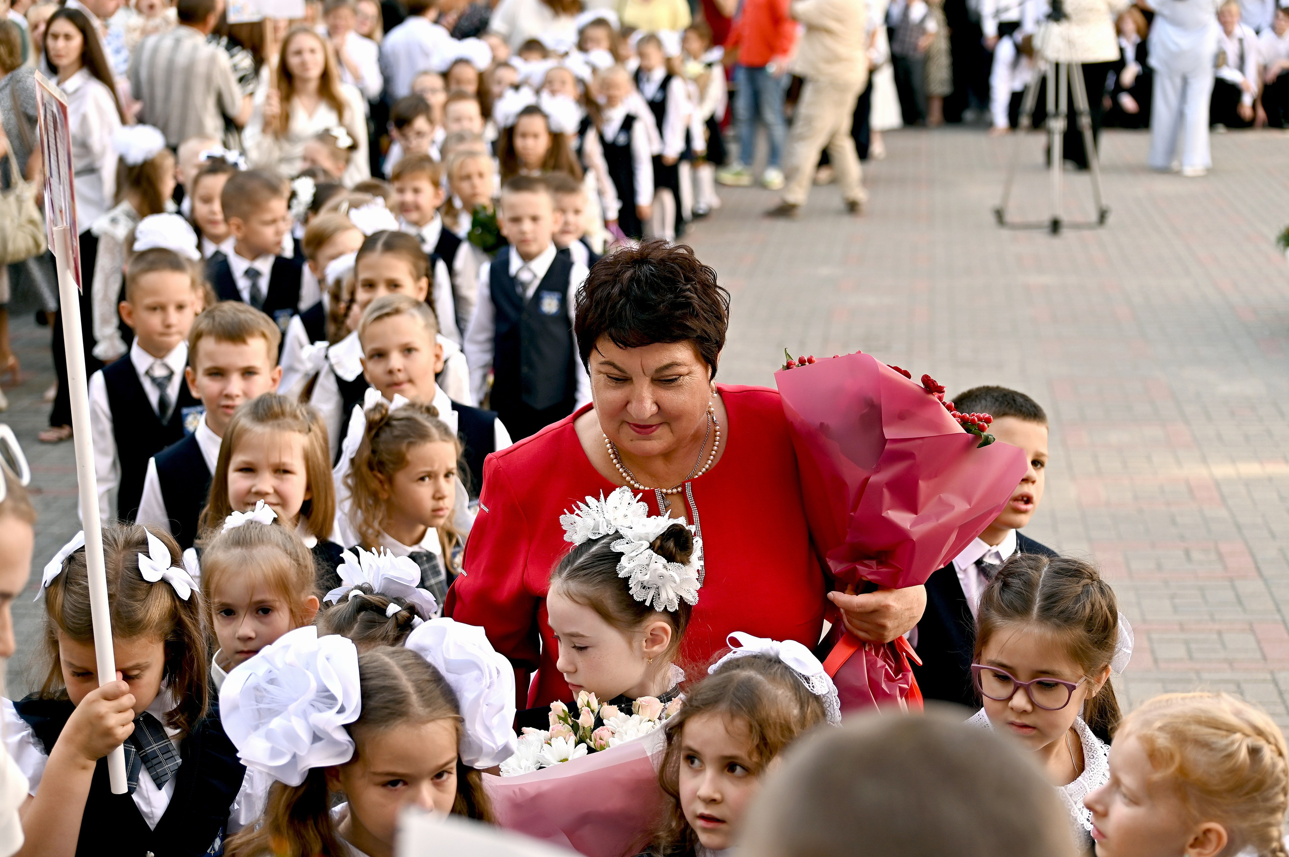 Первоклассник. ФОТОГРАФ ВАШИХ МЕРОПРИЯТИЙ РЯЗАНЬ СЕРГЕЙ КЛЮЕВ Концертная фотография близка к репортажу и портретной съемке