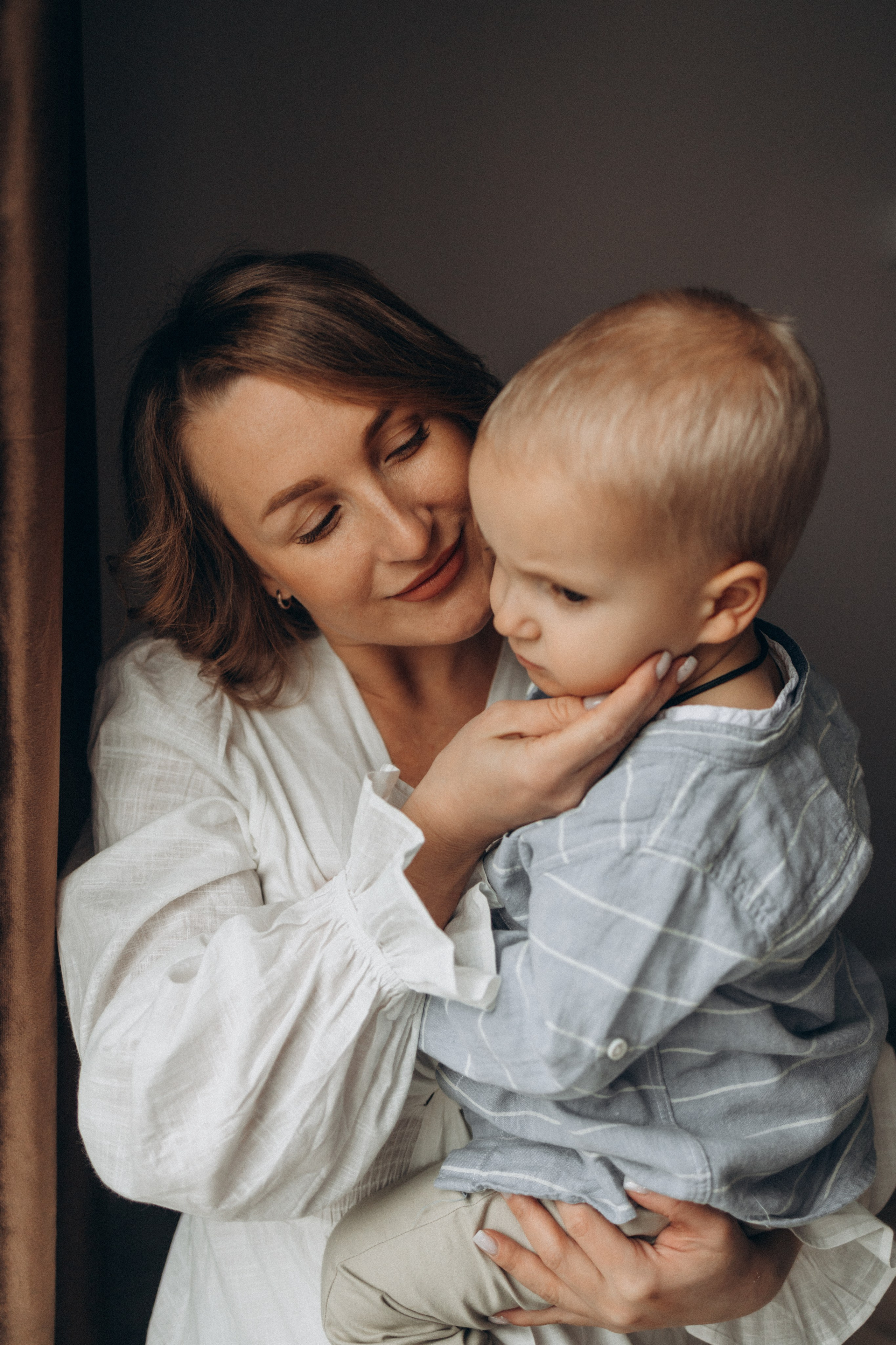 Семейное утро в объятиях. Семейный и женский фотограф в Москве Коновалова Олеся