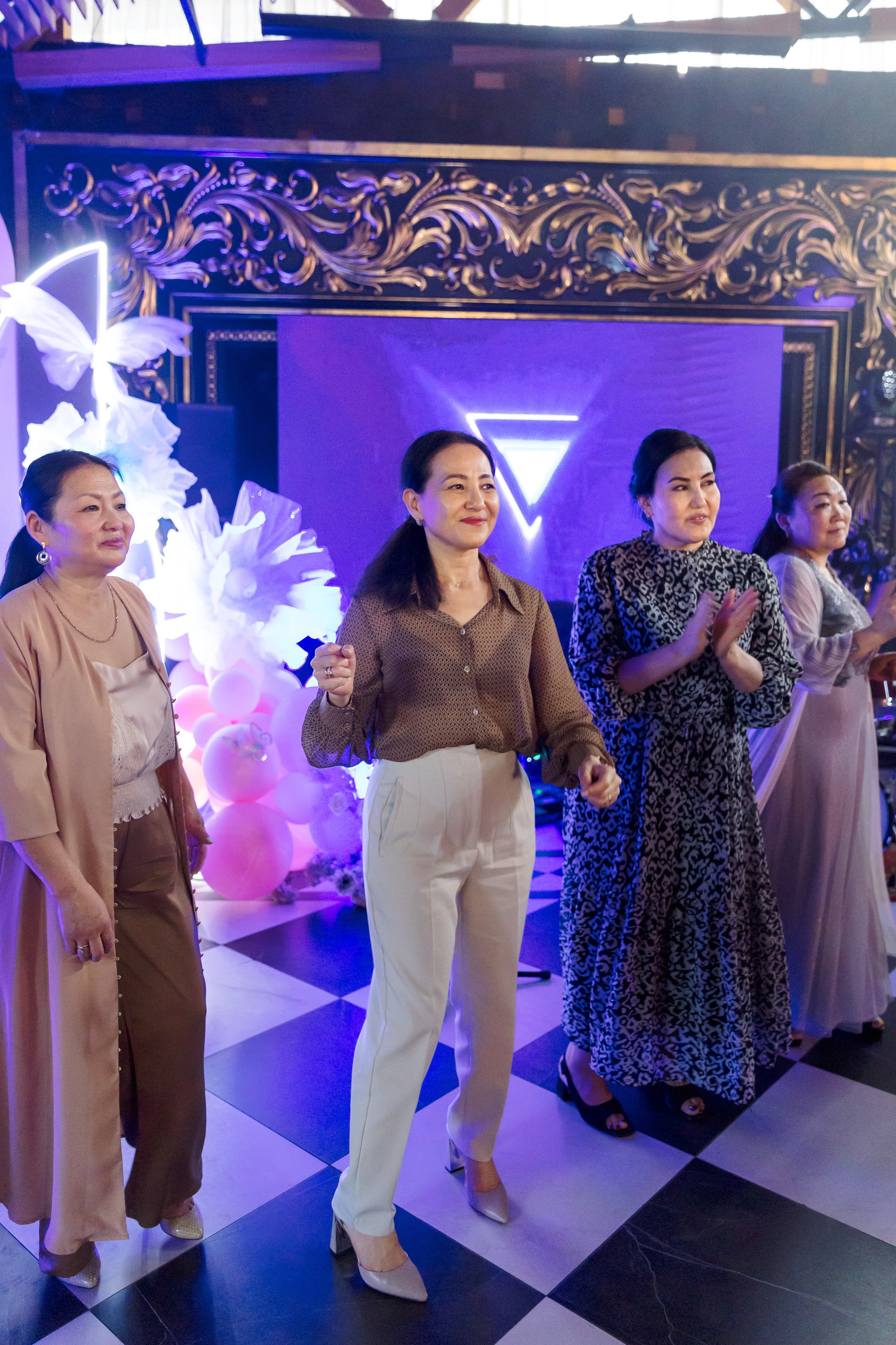 아스얀디 (Асянди)