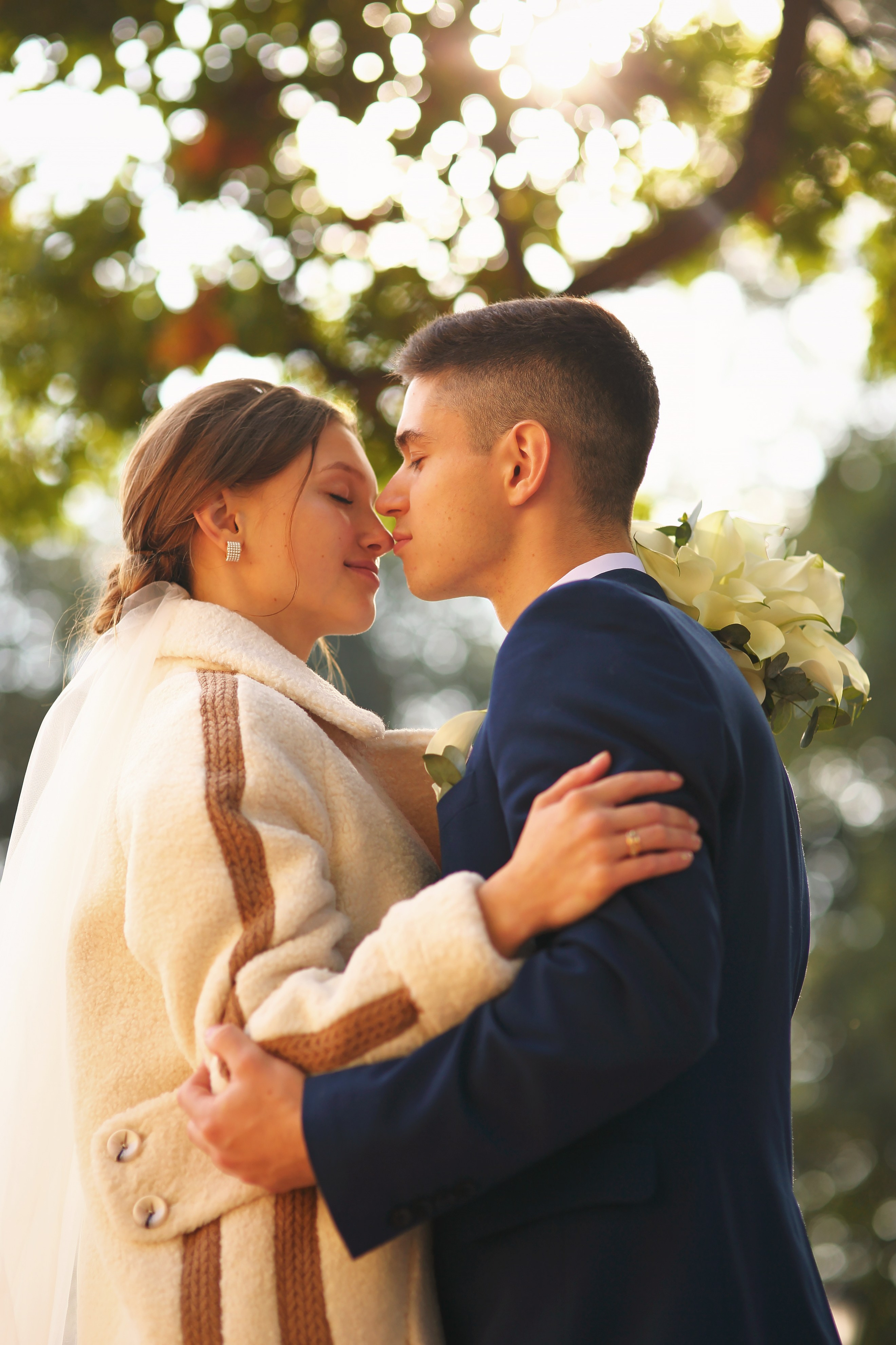 Съемка пары в осеннем городе и в студии. Свадебный и репортажный фотограф в Ярославле и Санкт-Петербурге Роман Микрюков