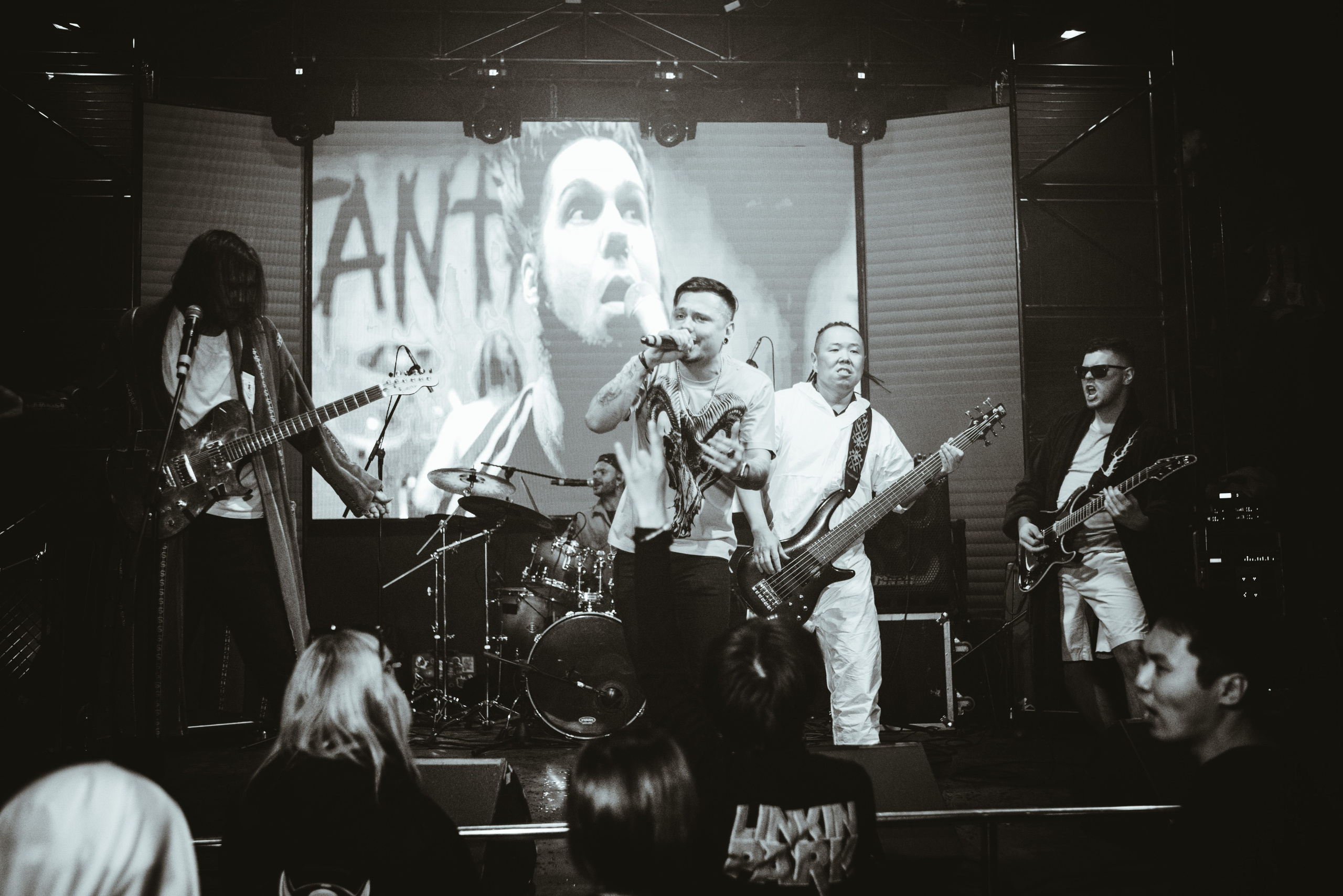 Рок-концерт HALLOWEEN 2024. Фотограф Улан-Удэ