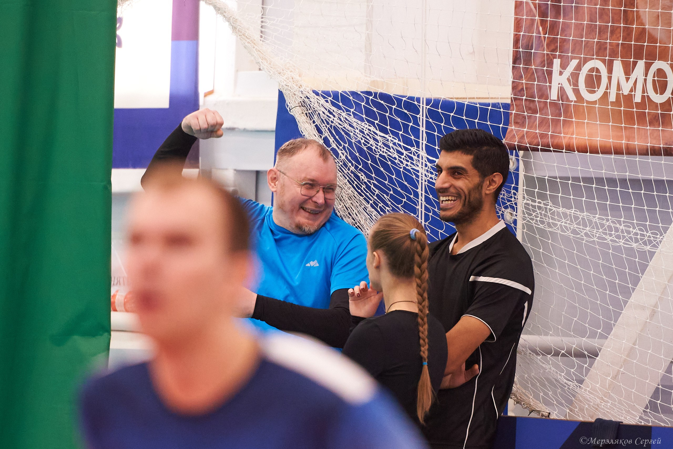 Новогодний волейбольный турнир. Ижевск. 16.12.23. Спортивный репортажный фотограф в Ижевске Сергей Мерзляков