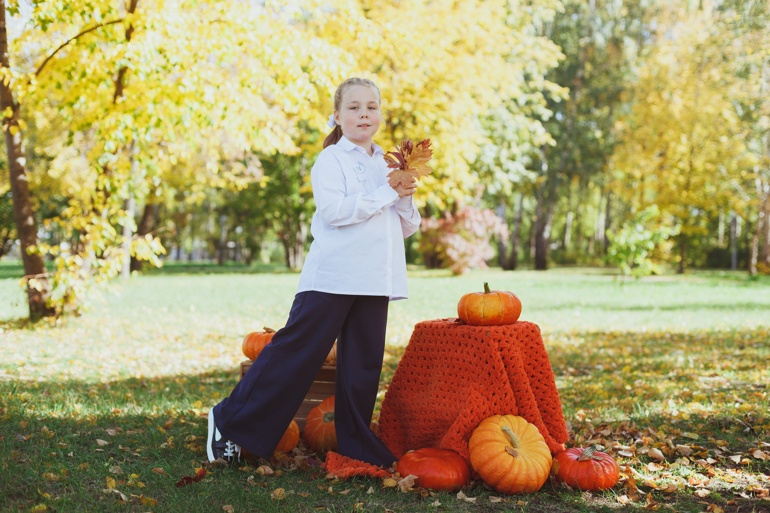 Школьная фотосессия на 31 августа. 1,2,3 сентября. Портреты детей 4-6 штук. Групповые общие 2-5 шт. Цена 450р. (1). Семейный и детский фотограф в Сухом Логу Ольга Кайгородова