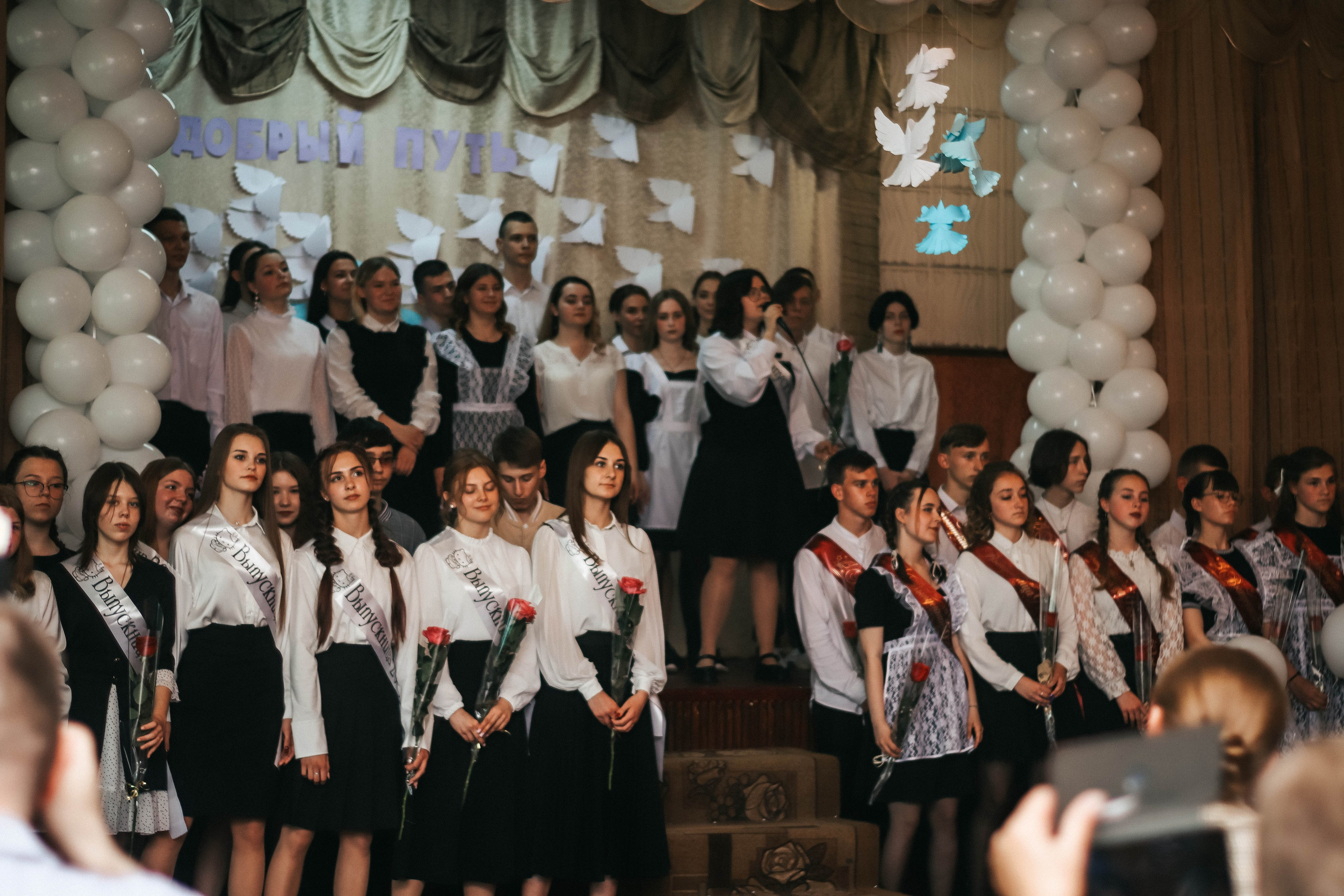 Последний звонок. Фотограф Дарья Маташкова