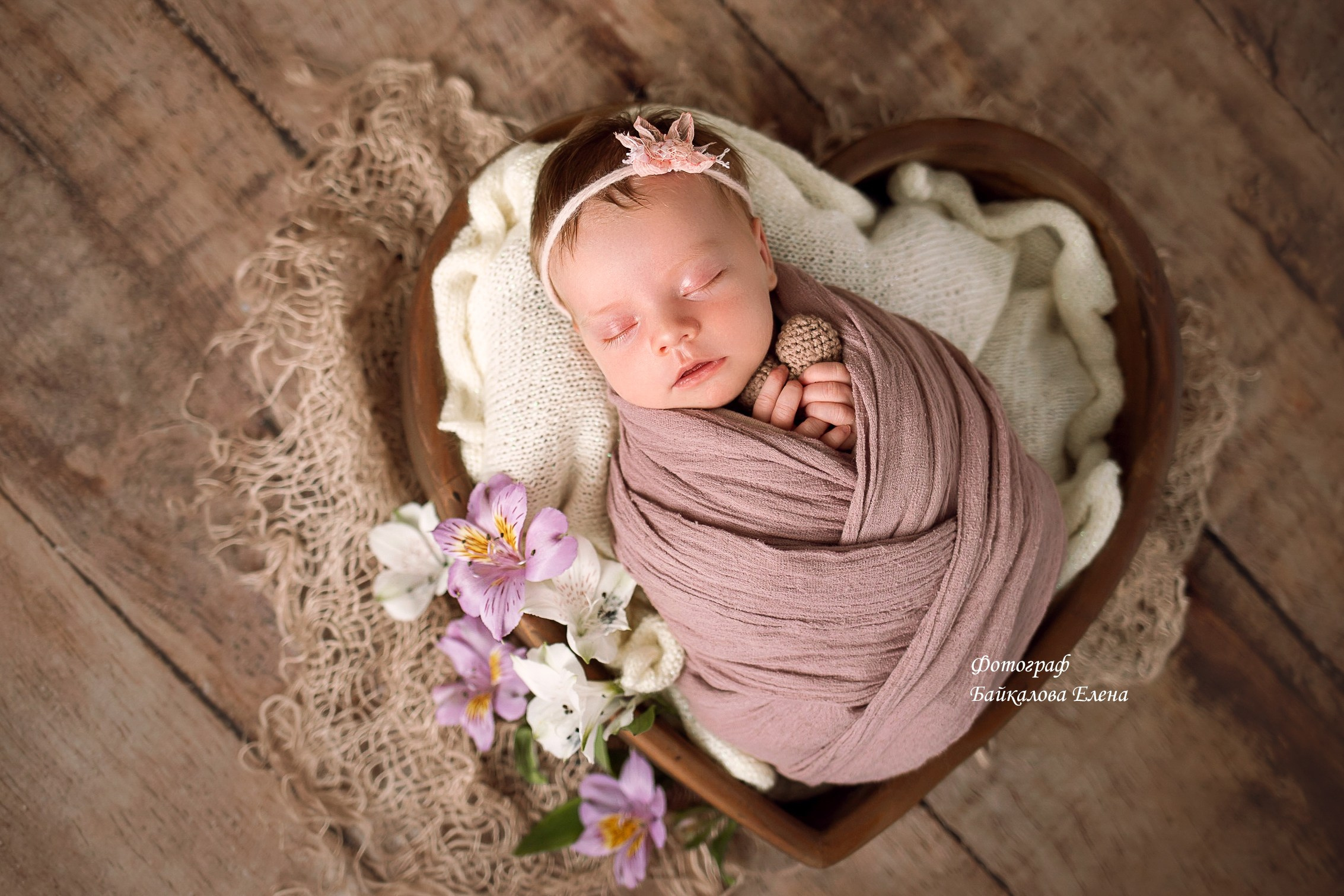 Фотосессия новорожденного. Фотограф новорожденных в Новосибирске