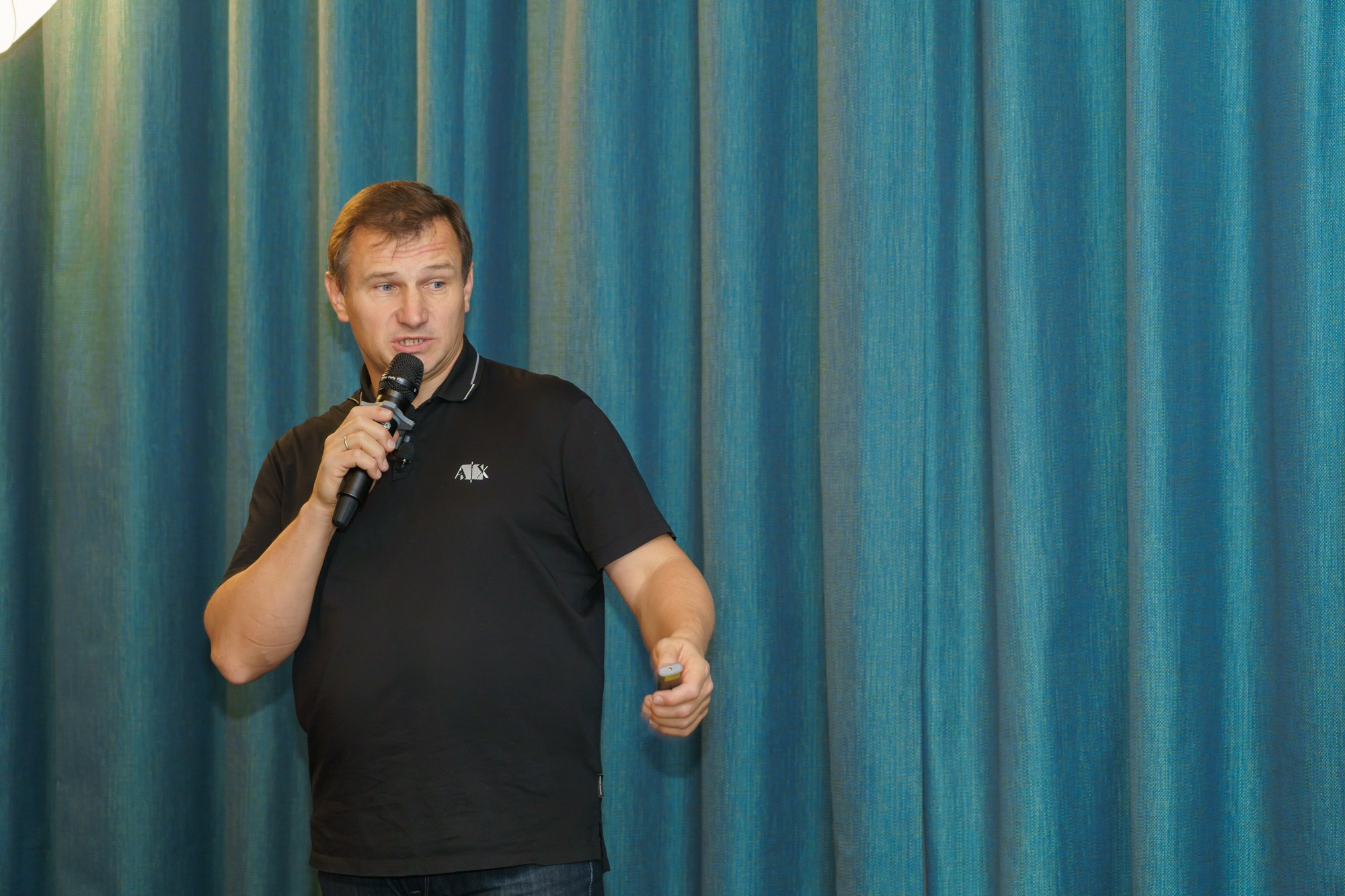 Выступление спикера. Photomantis