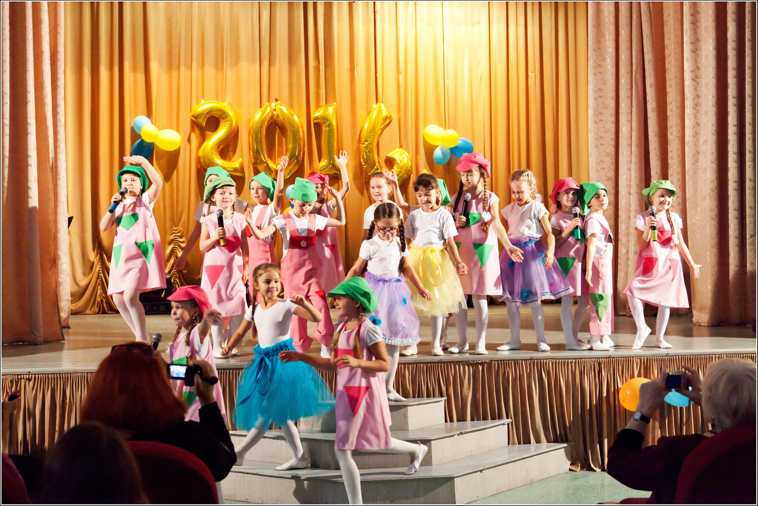 Выступление коллектива Дежавю. Фото и видео Москва, Московский. Свадебный фотограф, видеограф, фотосессии, видеосъемка