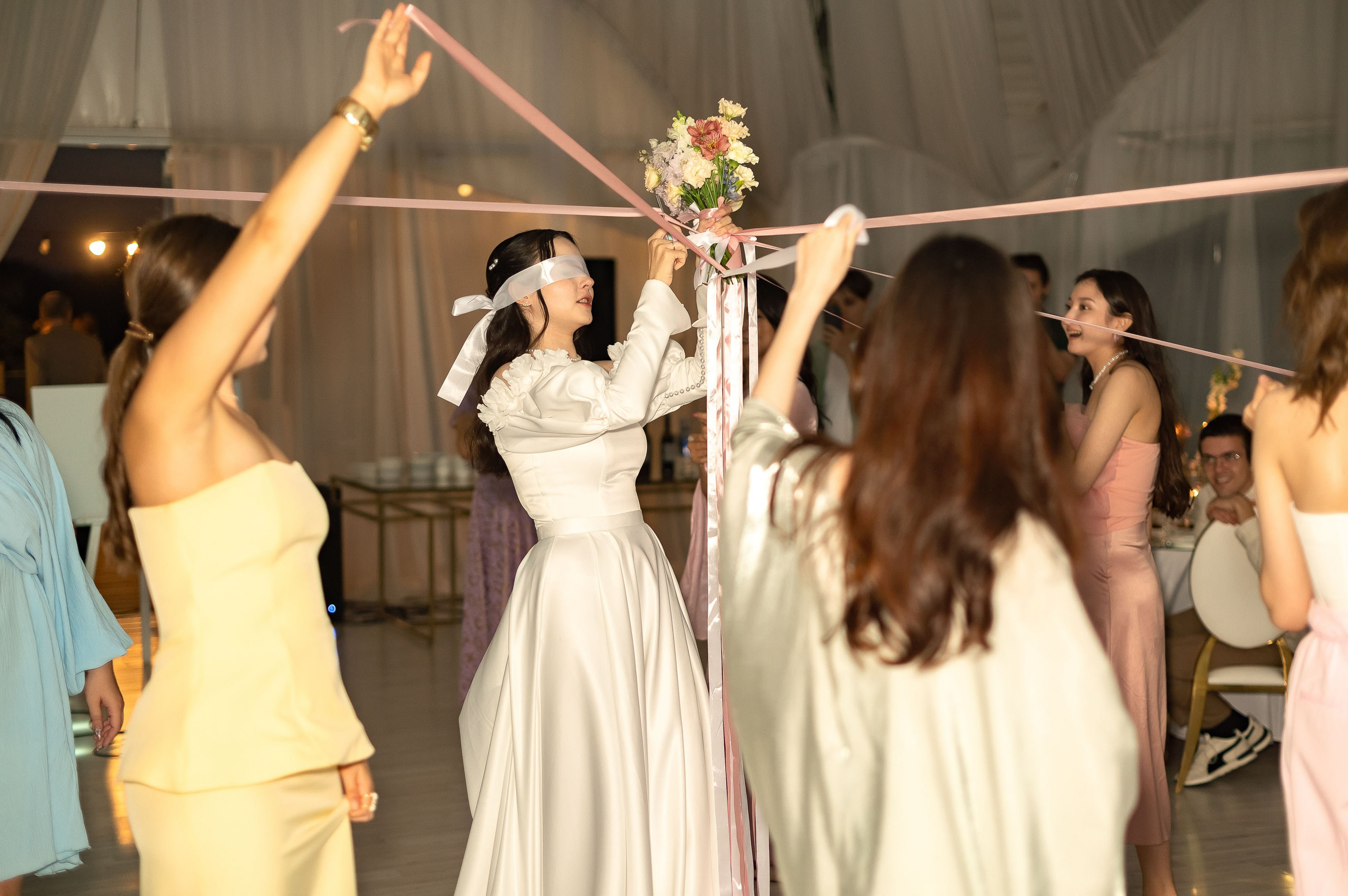 Одним солнечным днем на берегу реки. Евгений Нисковских — свадебный и репортажный фотограф в Тюмени