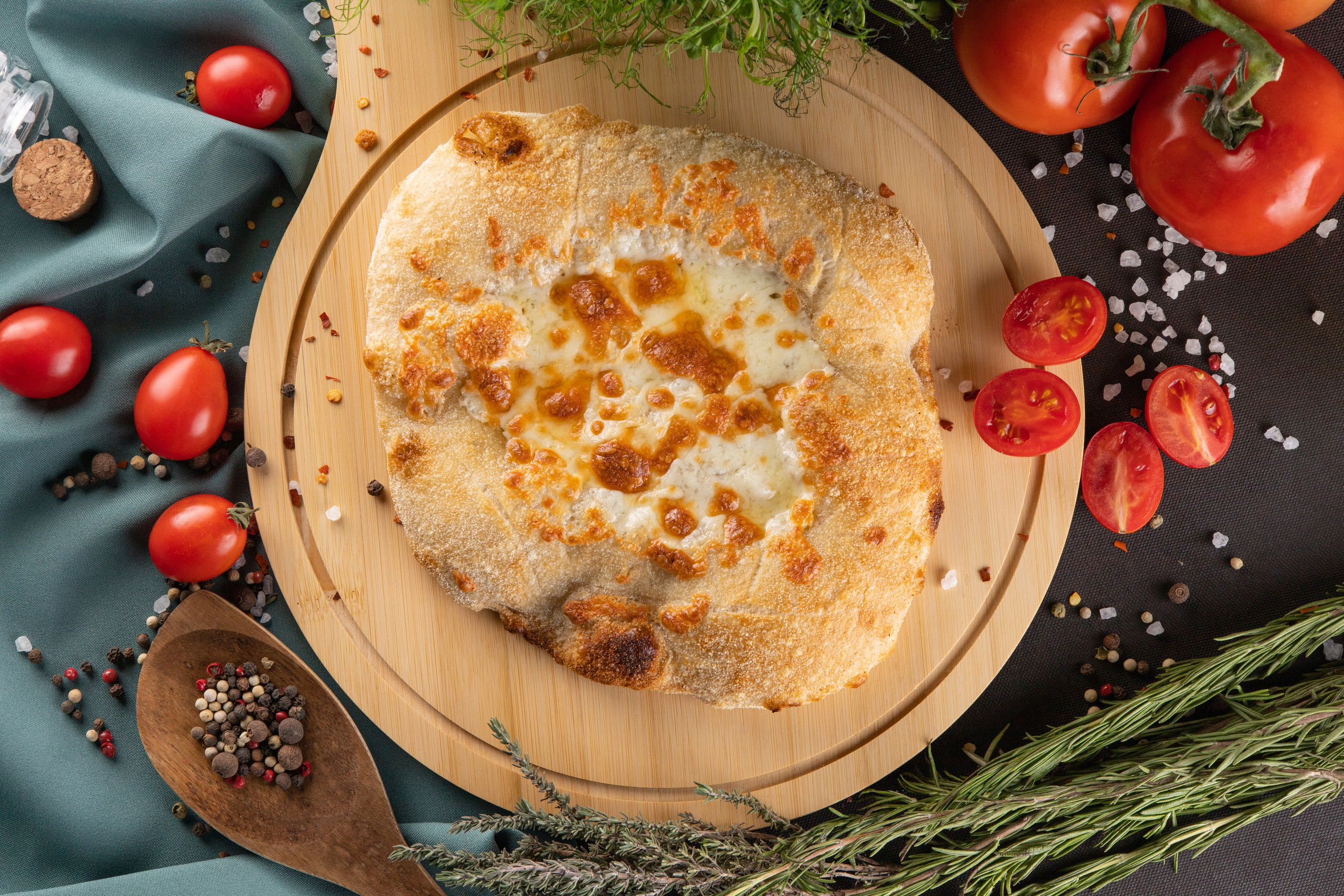 Фотографии пиццы в Астане. Рекламный фуд фотограф и видеограф в Астане Алина Лысенко