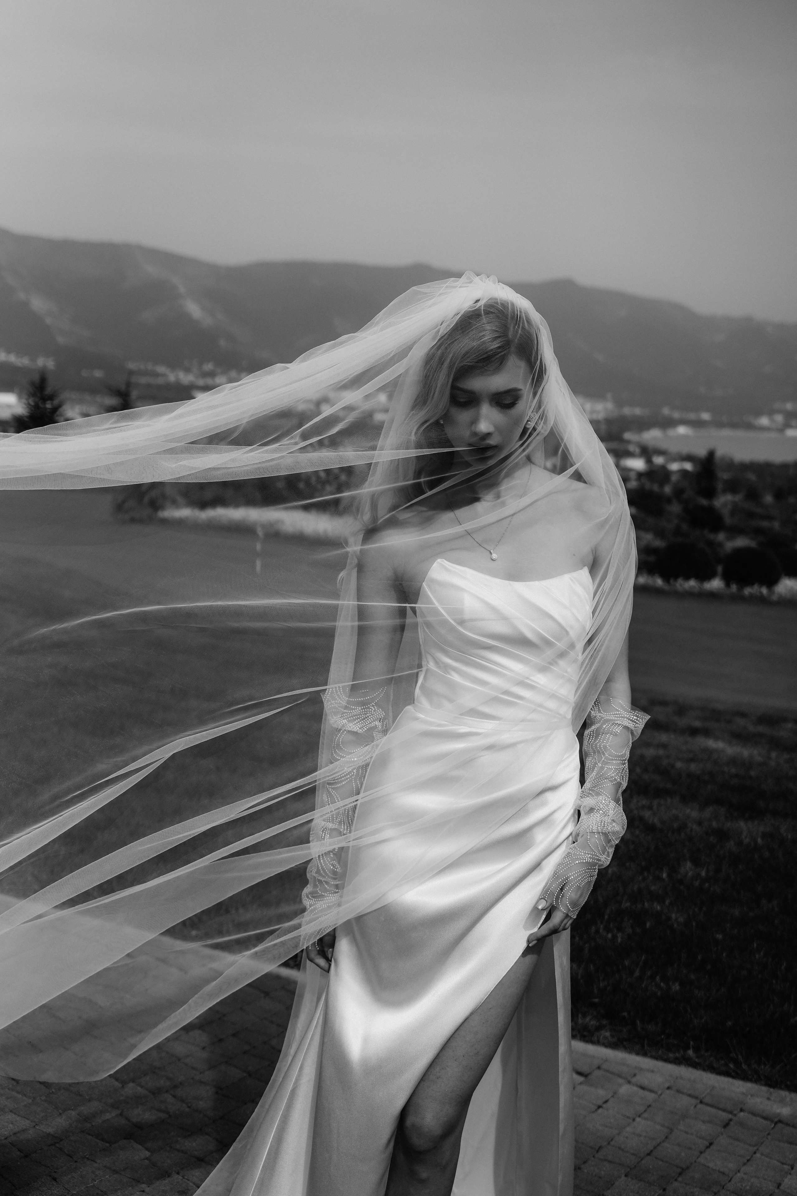 Astoria. VISUAL ARTIST · KRONGAUZ ANASTASIA