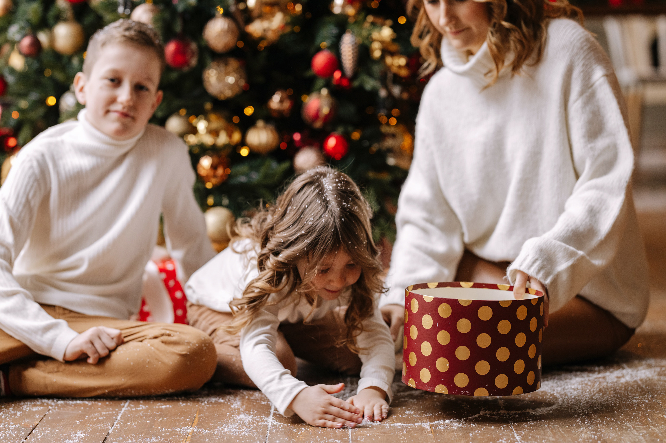 Оксана, Артем и София