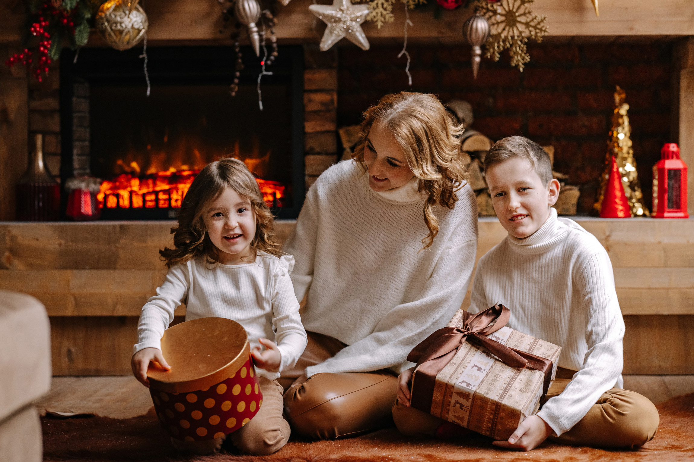 Оксана, Артем и София