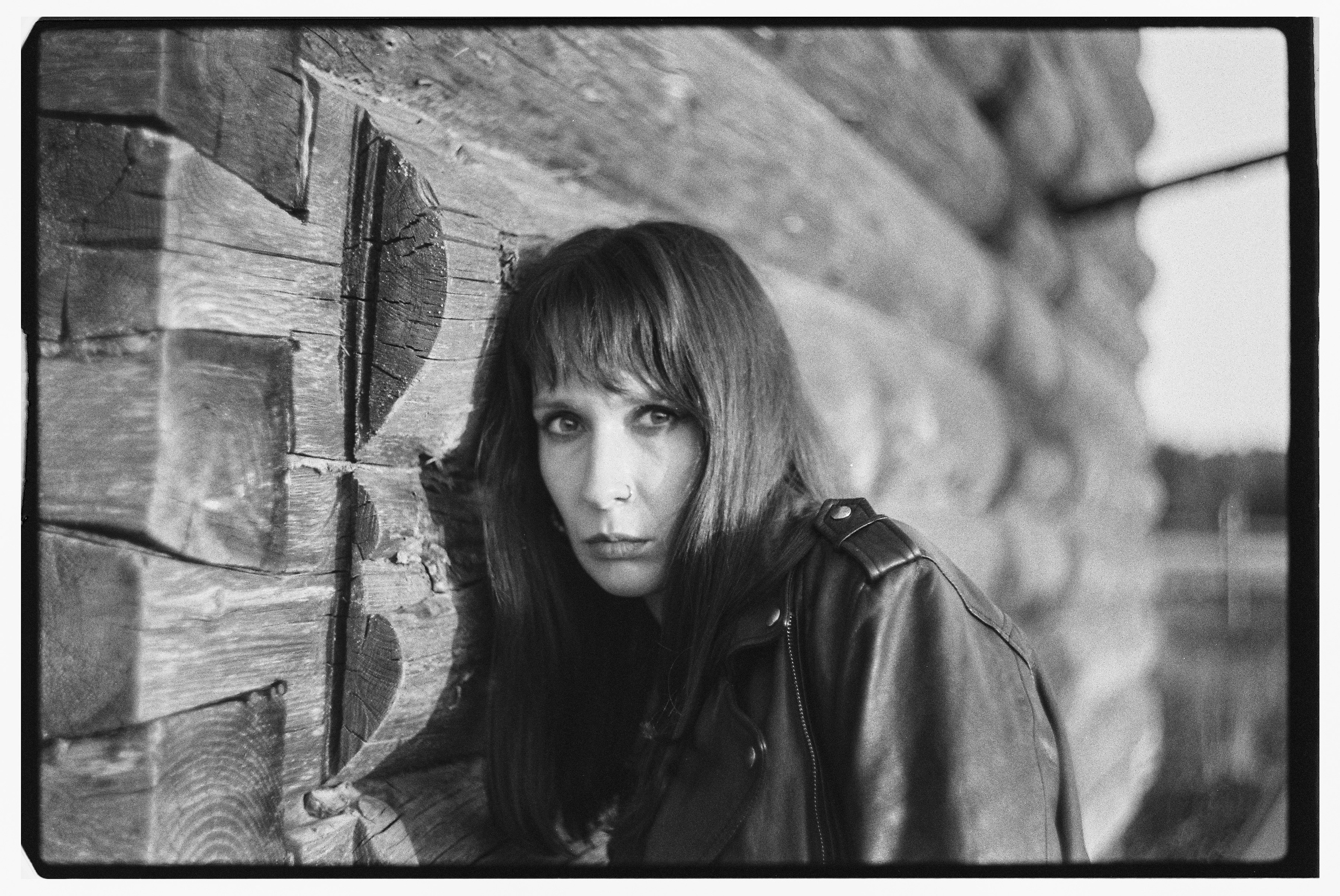 Портретная фотосессия на плёнку 35 мм на ферме в Санкт-Петербурге. Светлана Гопанюк. Портретный фотограф. Санкт-Петербург. СПб