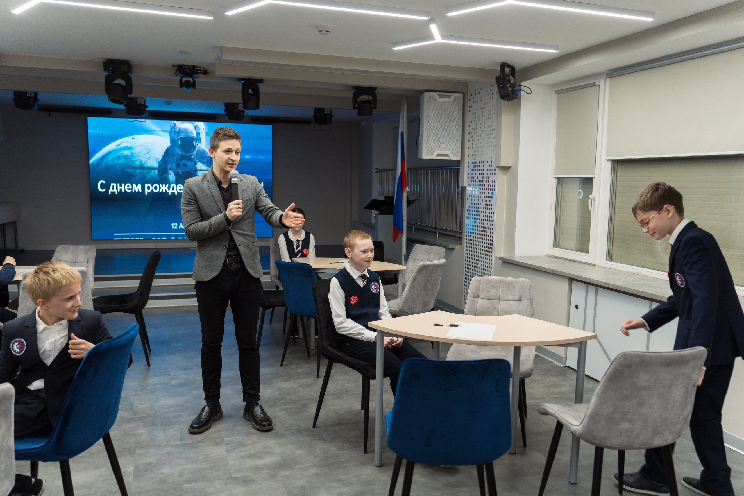 Квиз. Репортажная съёмка в Санкт-Петербурге, Константин Петров