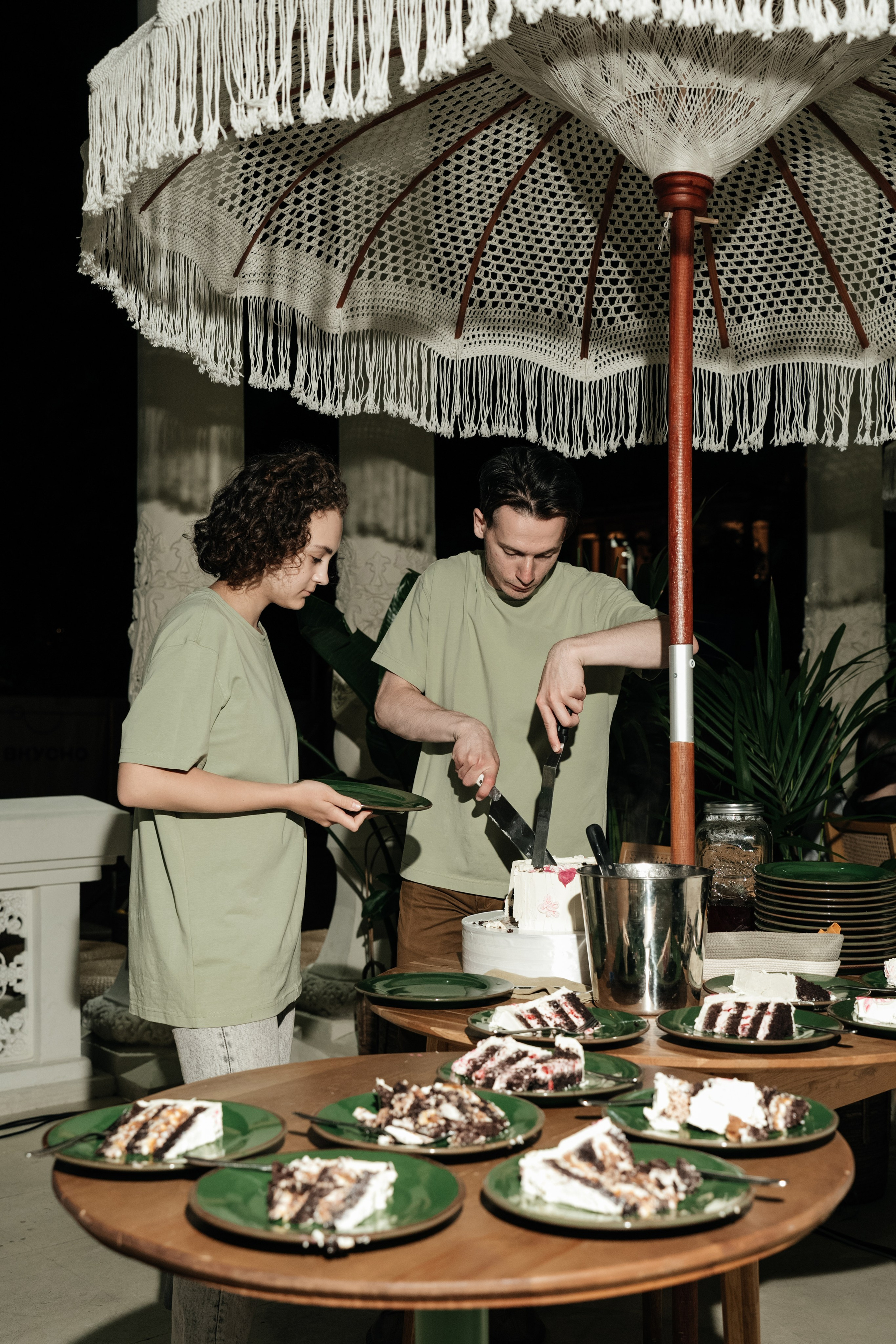 Ресторан Домик в саду, ВДНХ. Свадебный фотограф Москва Александра Аверкова