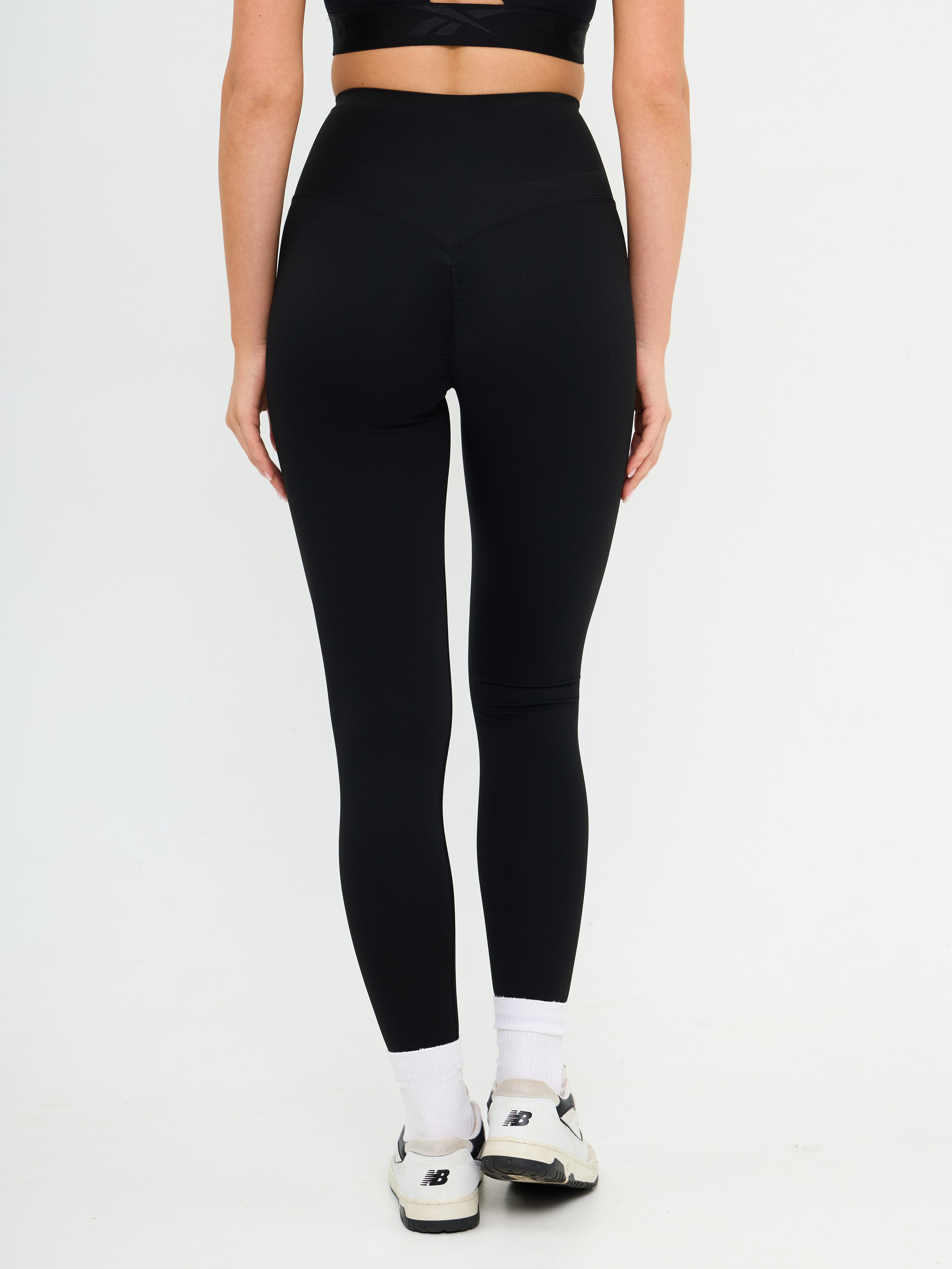 Каталог / 3. Фотограф для брендов и индивидуальных фотосессий в Москве