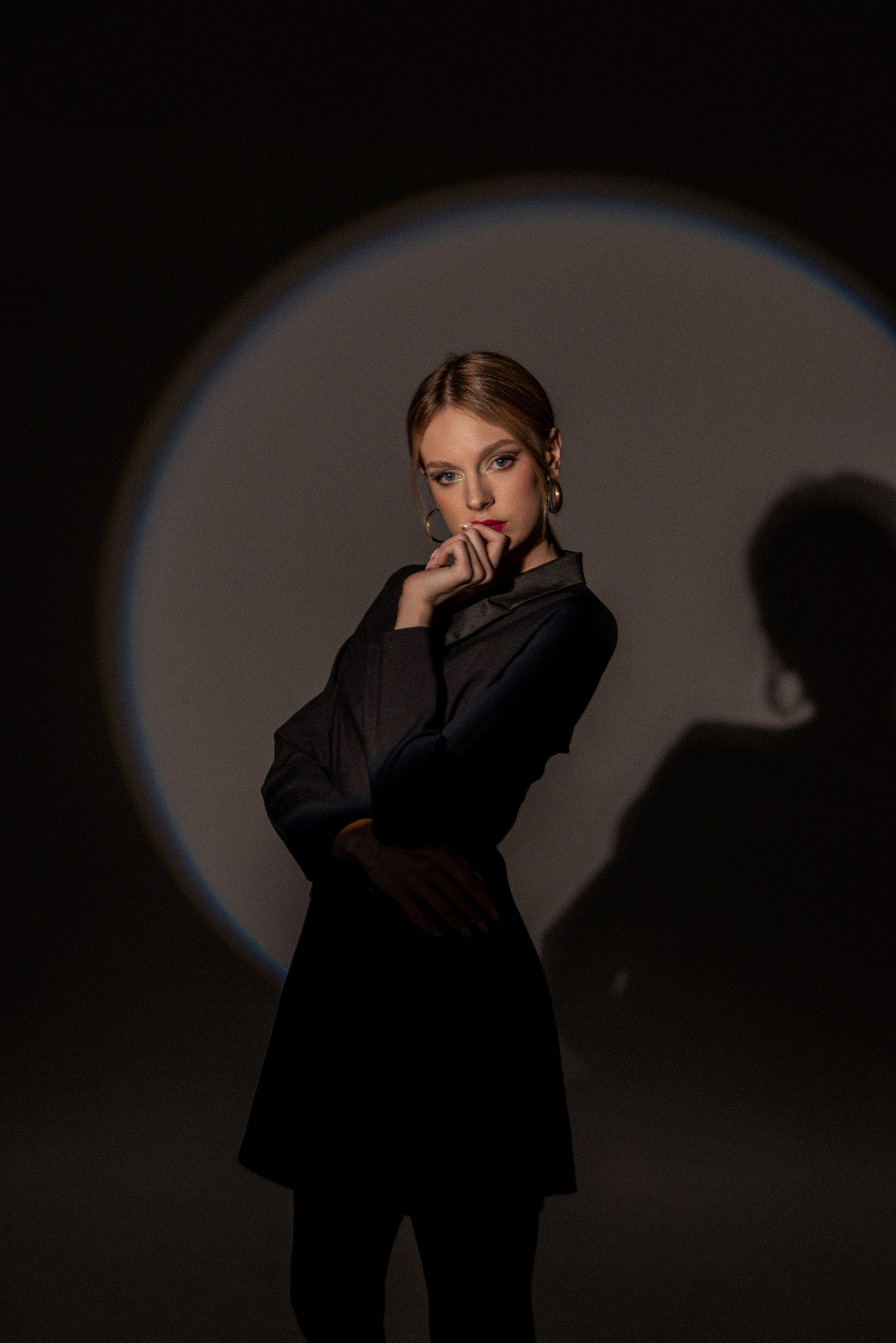 Бэкстейдж со съёмки в студии в Туле. Предметный и портретный фотограф в Туле. Юлия Даниленко