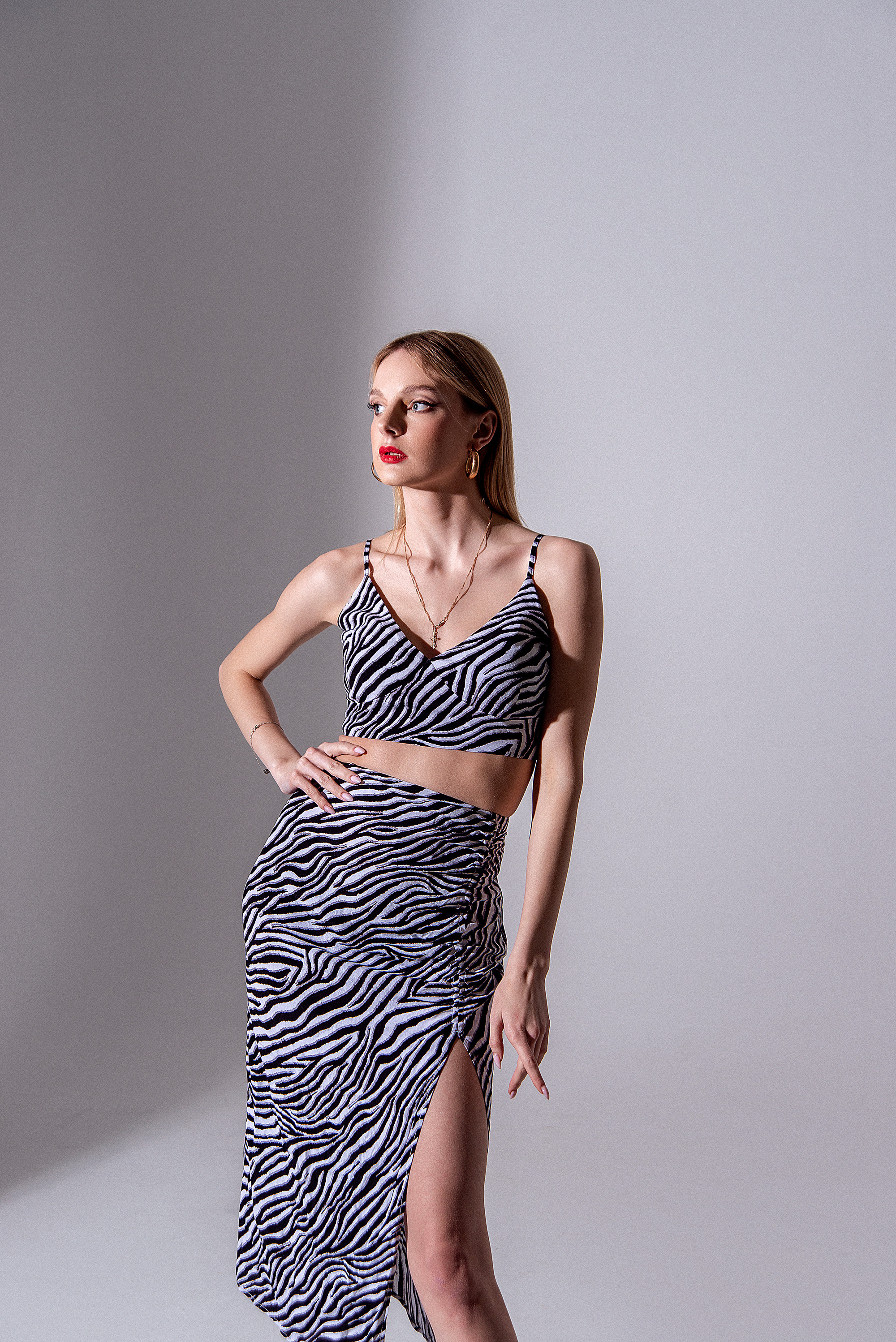 Бэкстейдж со съёмки в студии в Туле. Предметный и портретный фотограф в Туле. Юлия Даниленко