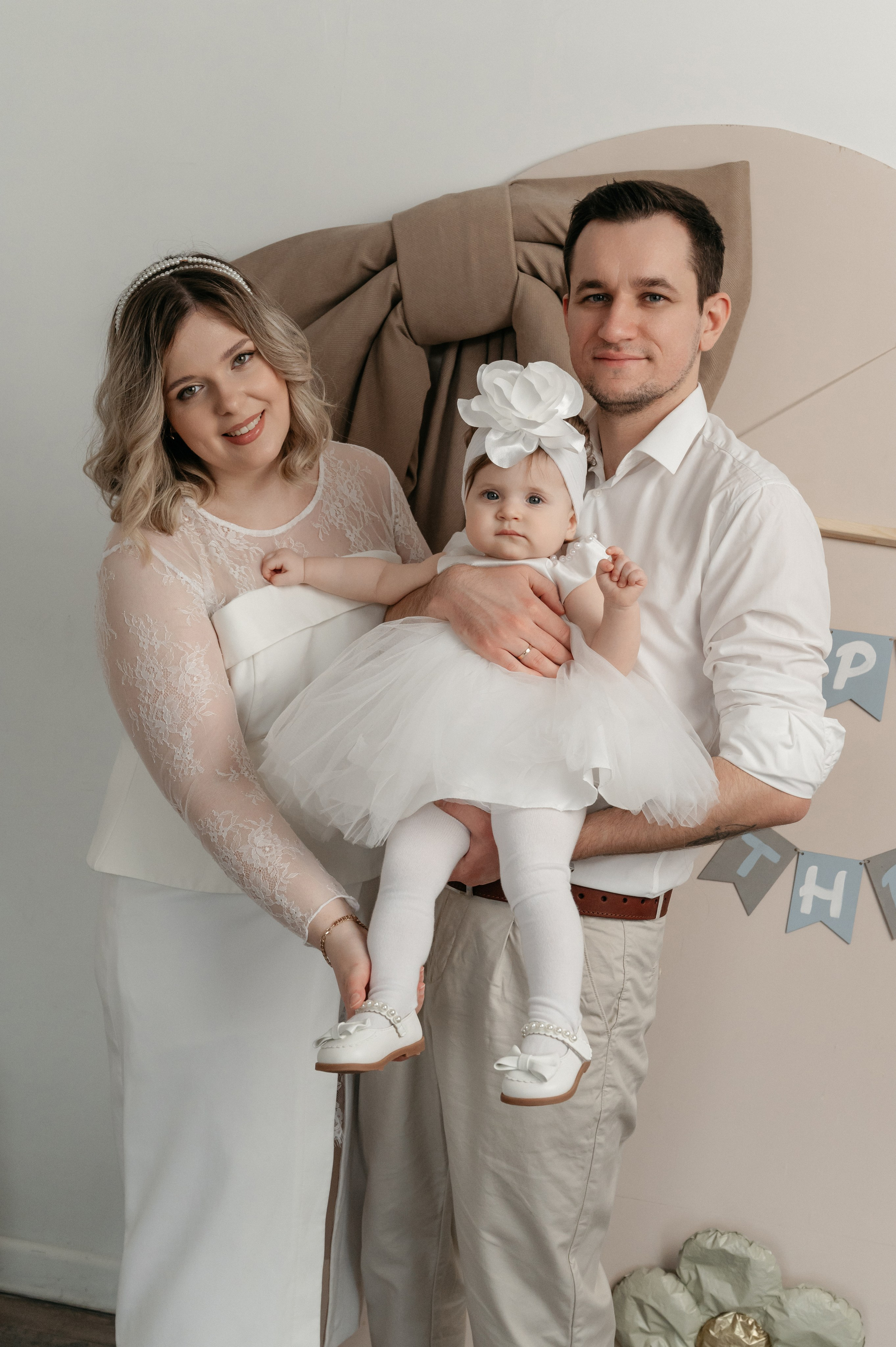 Годовасие малышки Киры в студии. Свадебный фотограф Мария Строгонова