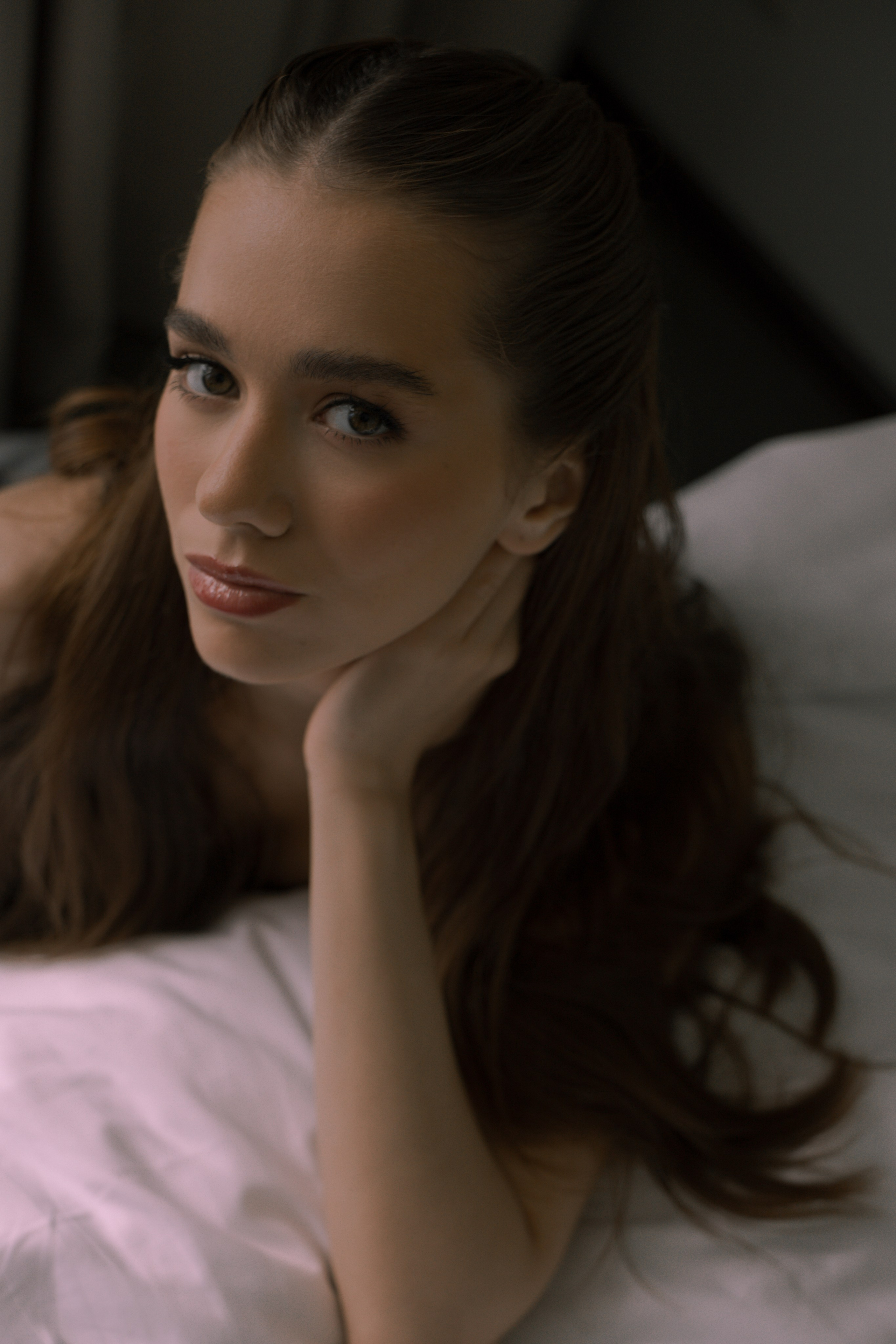 Вита Овчинникова. Фотограф в Новосибирске. Снимаю женские портреты, контент для блогеров и брендов