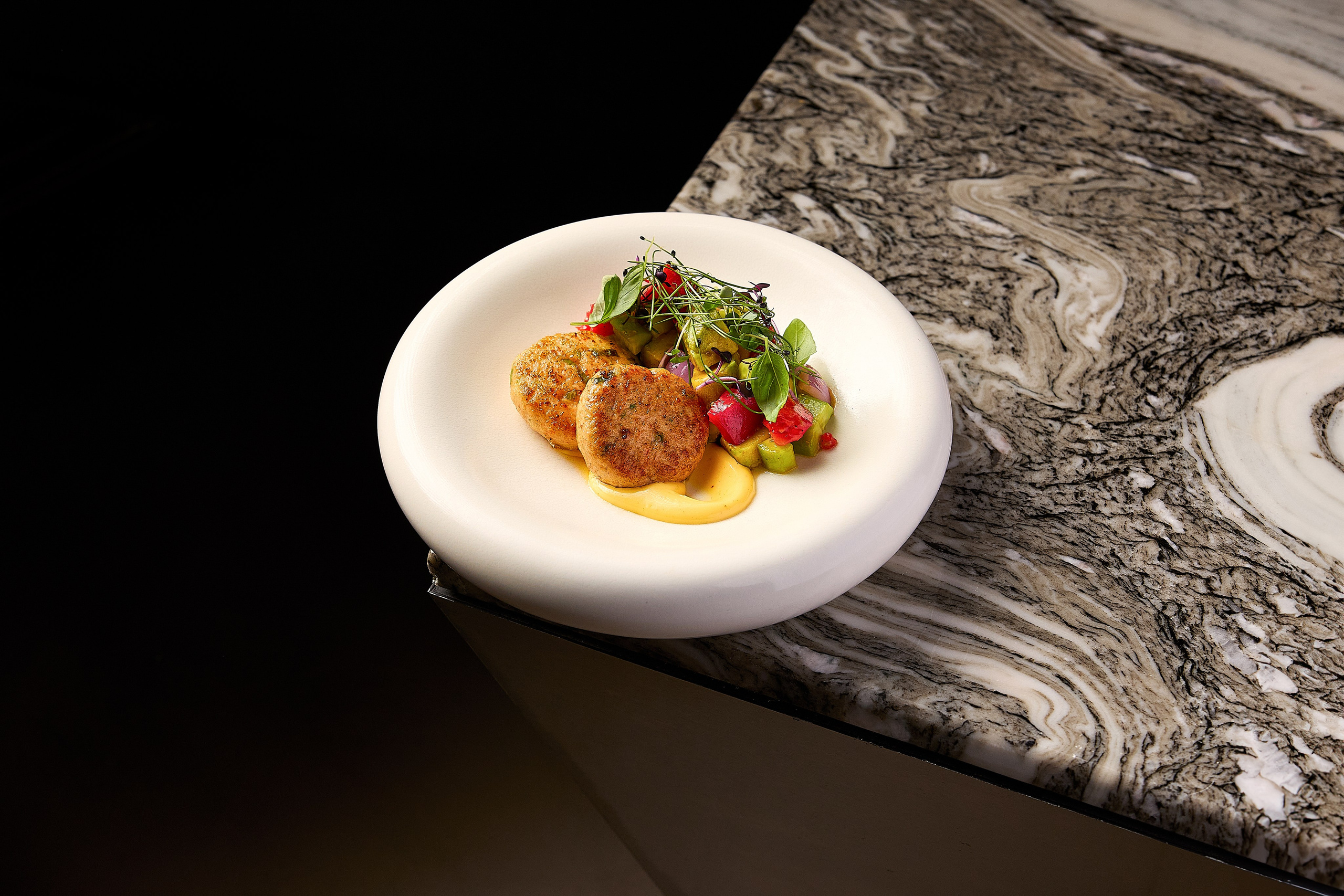 Hookah Place Dishes. Evgeny Yatsenko — Photographer in Dubai