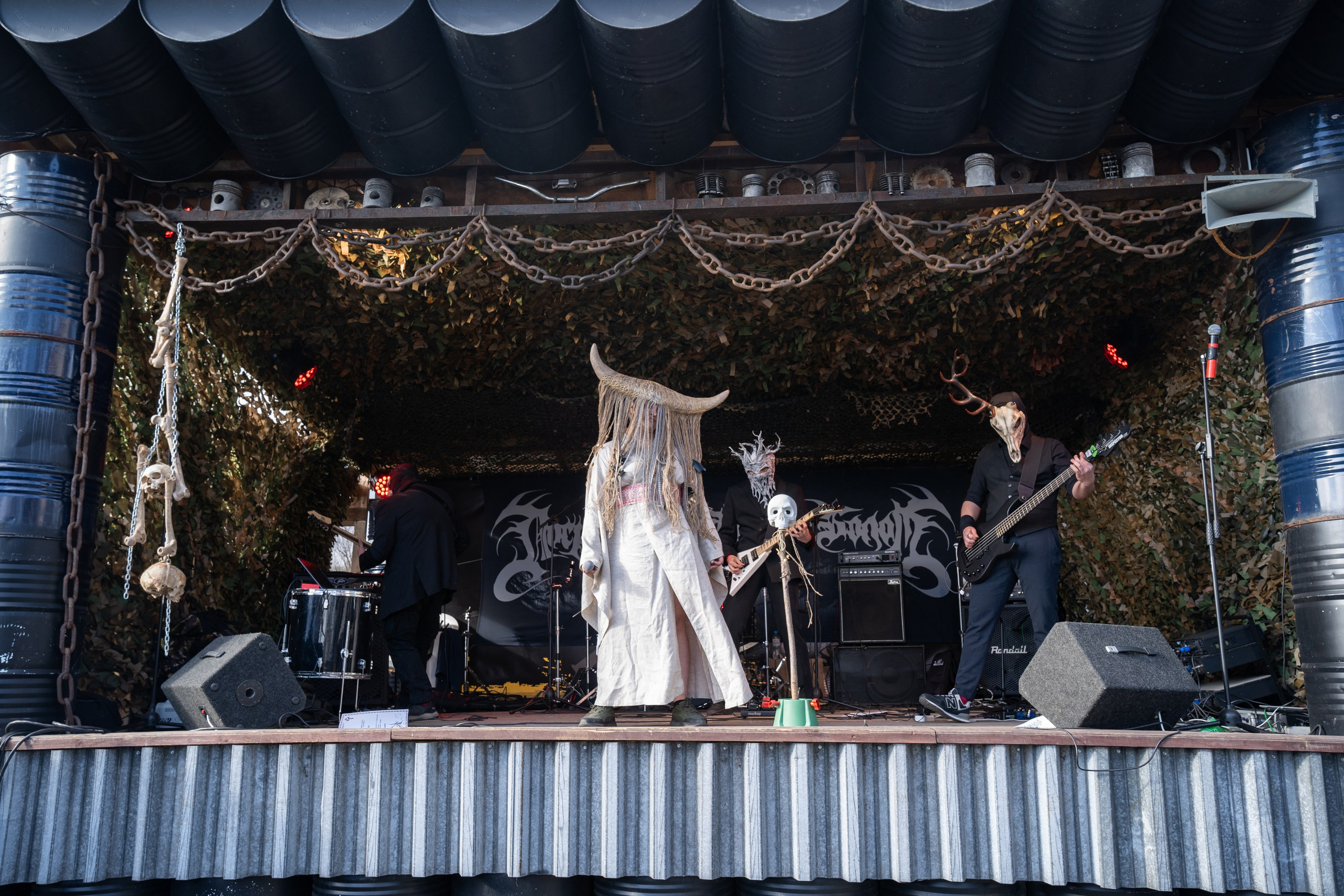 Фестиваль «ПОСРЕДИ КЛАДБИЩ И БОЛОТ»|Архангельск. Концертный и репортажный фотограф в Санкт-Петербурге Слава Пахомов