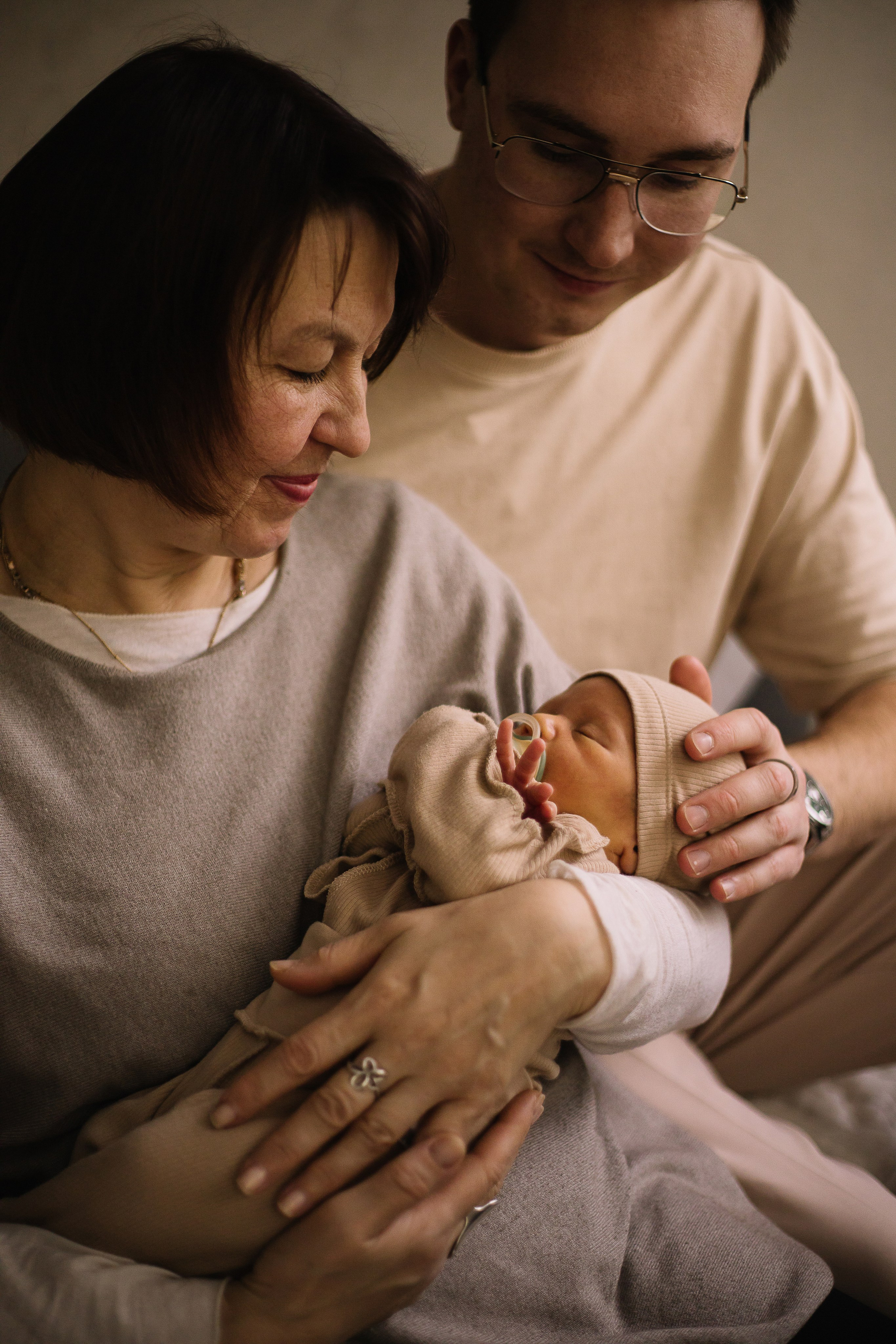 Домашняя семейная фотосессия с новорожденным. Семейный фотограф в Томске Максимова Екатерина