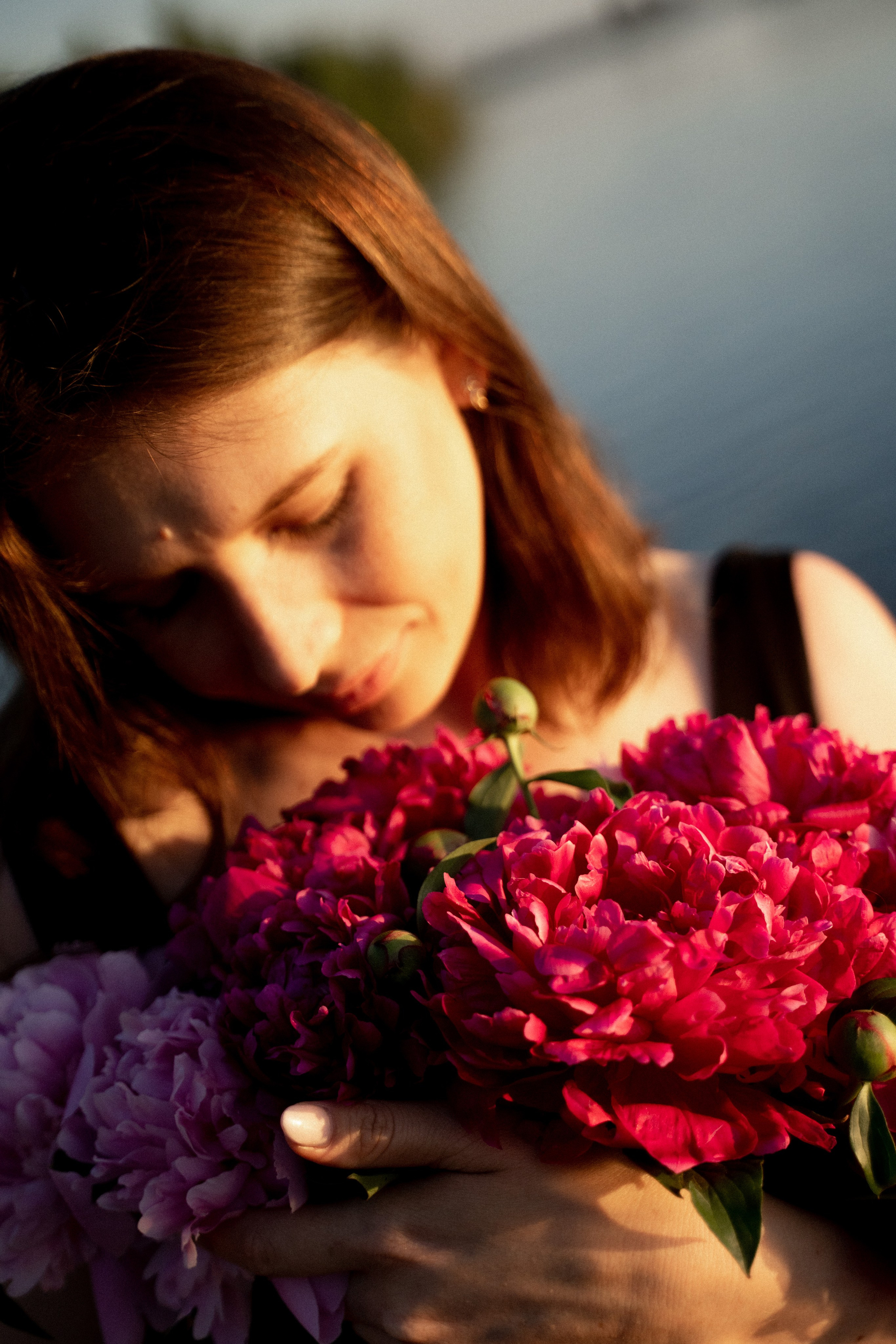 Девушки на берегу