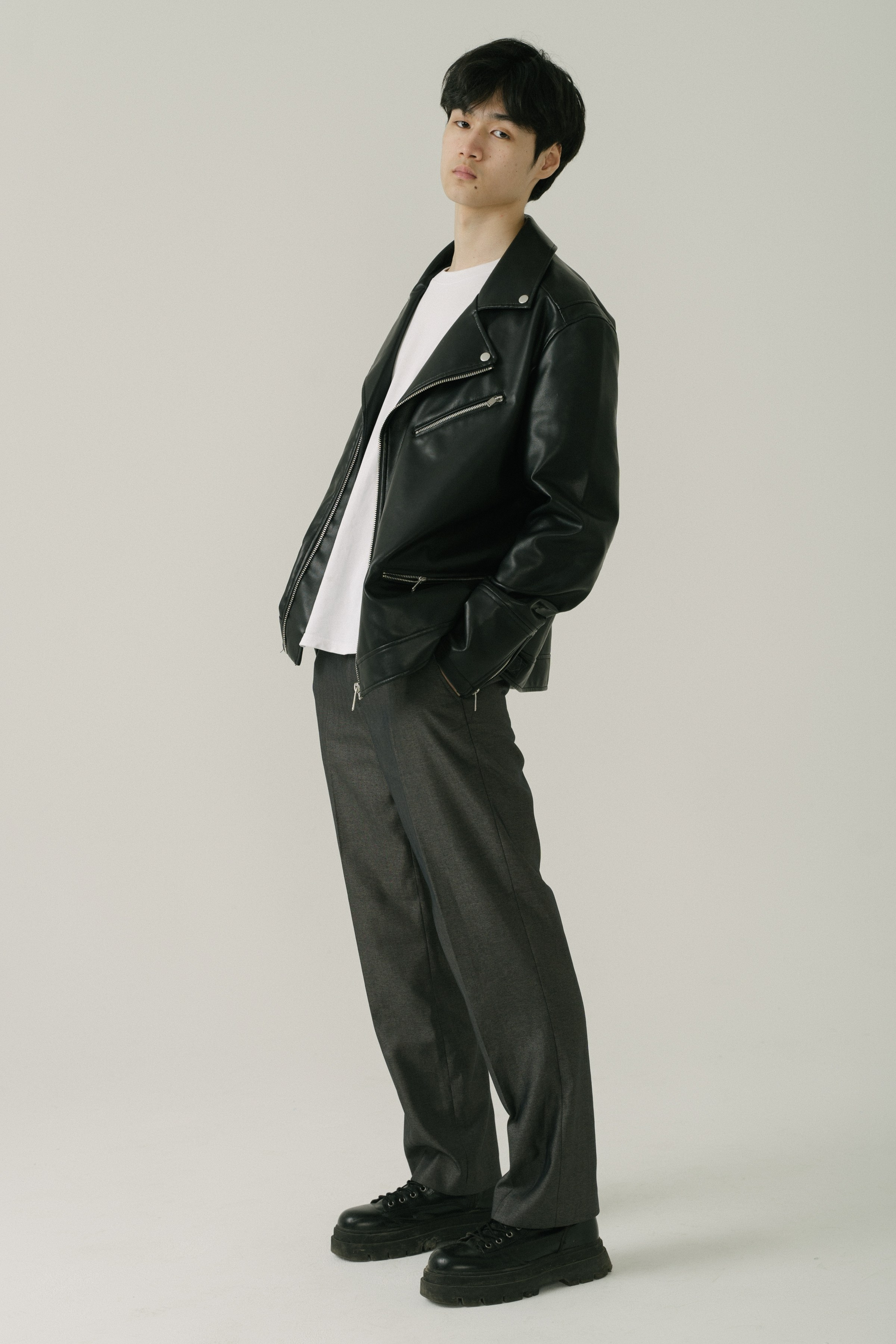 Марат. Главная