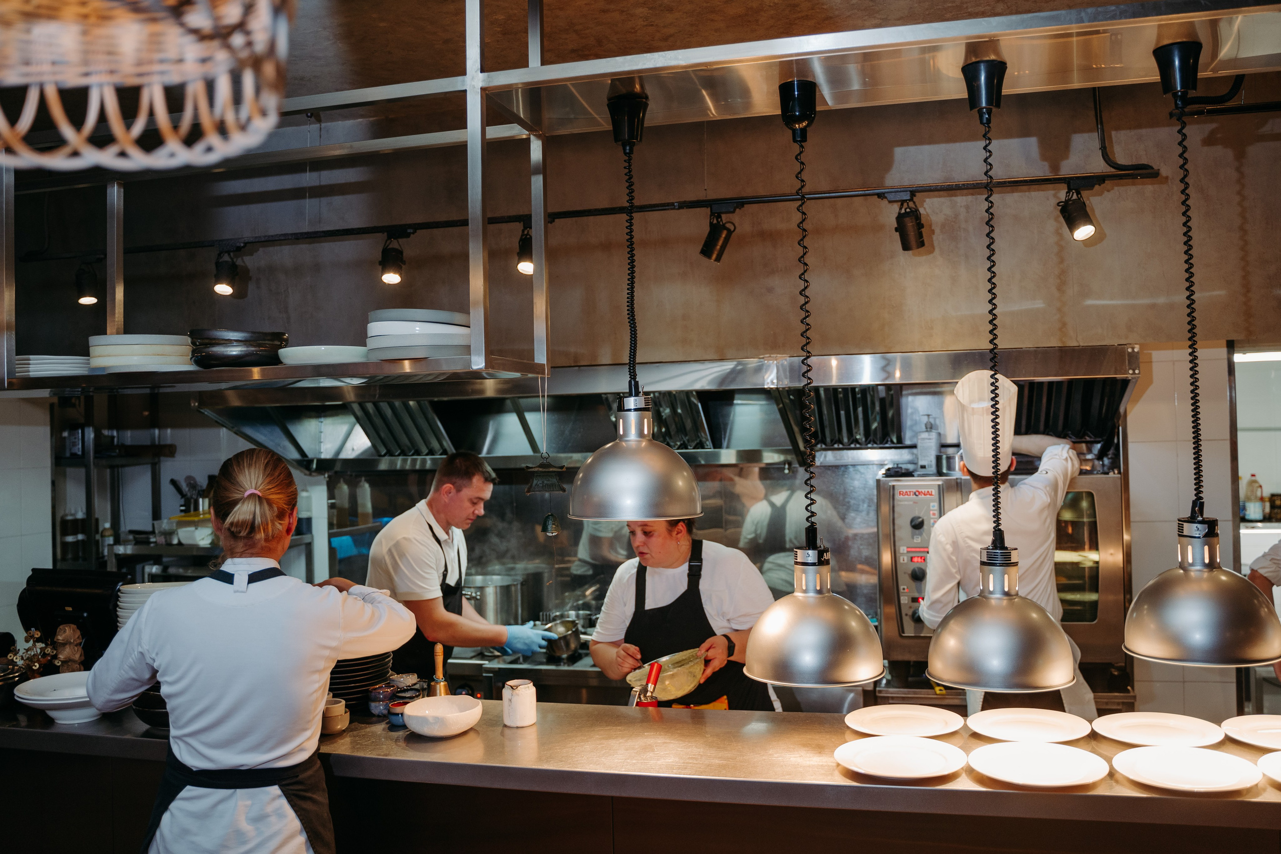 Открытый ужин с Mishlen Шеф Поварами. Репортажный и свадебный фотограф в Москве Рая Небогатова