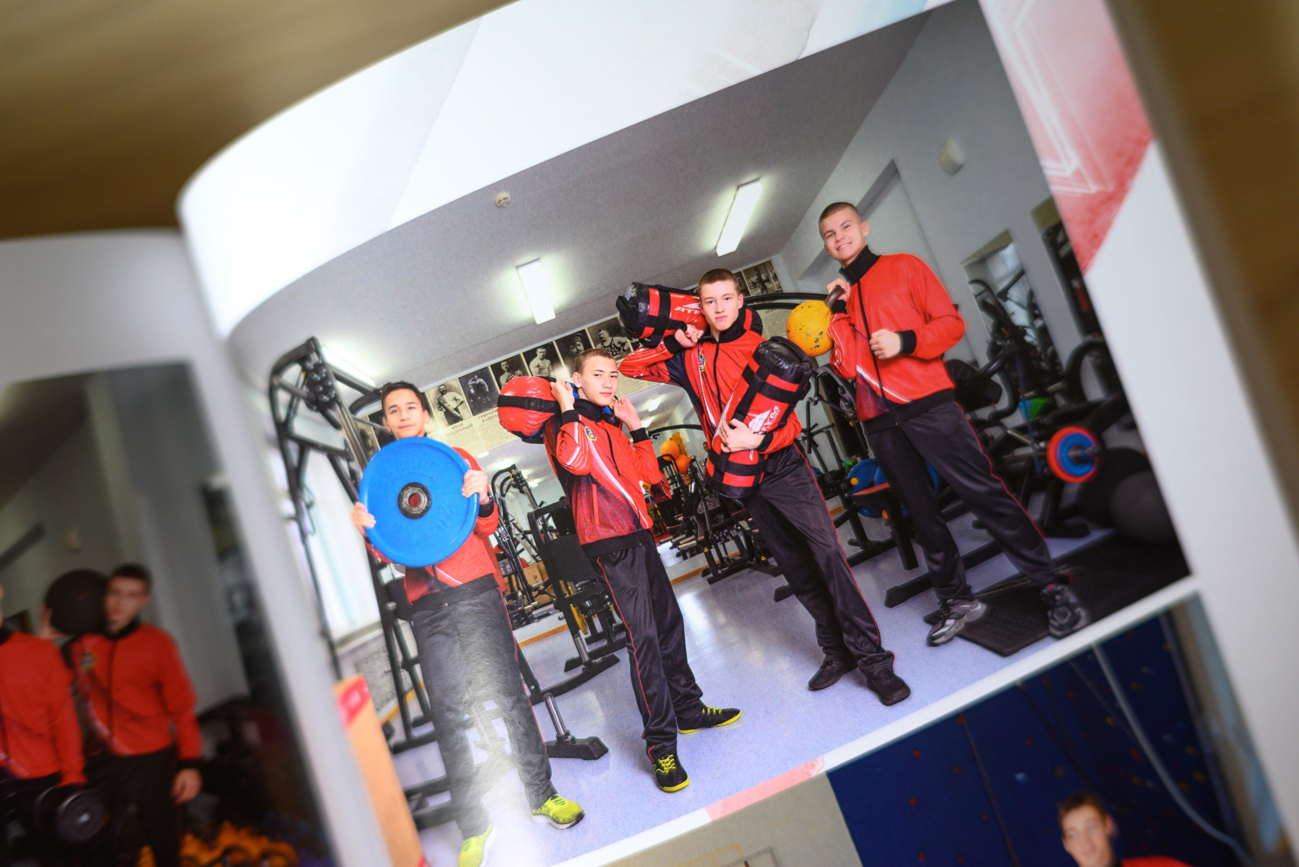 Старшая школа. Альбомы. Современные выпускные альбомы. Воткинск