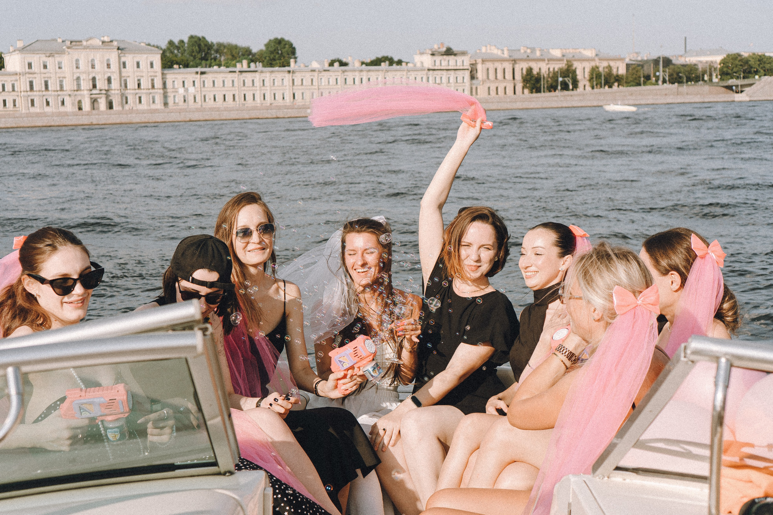ДЕВИЧНИК НА КАТЕРЕ. Профессиональный фотограф, Санкт-Петербург — Виктория Богомолова