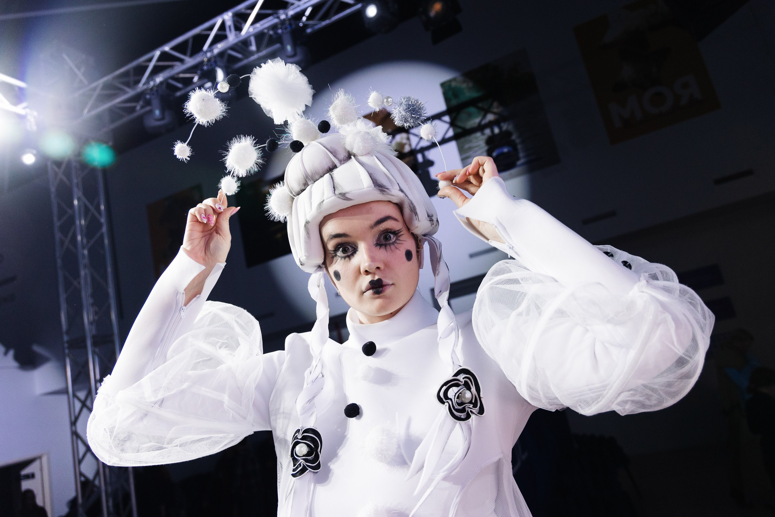 Уличный театр «Чудо» — спектакль «Красиво». Flint — photographer