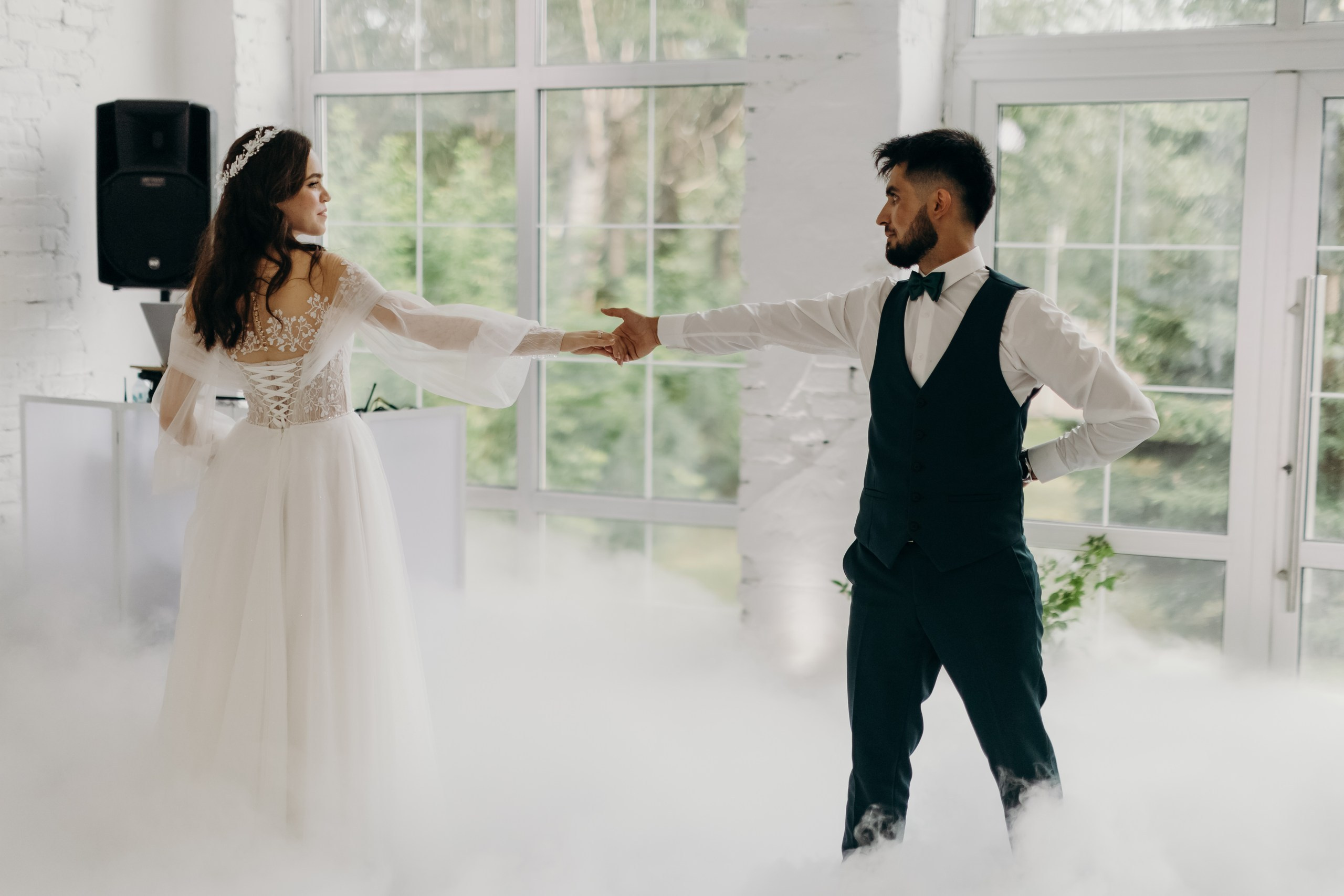 Идеальный момент первого танца молодожёнов