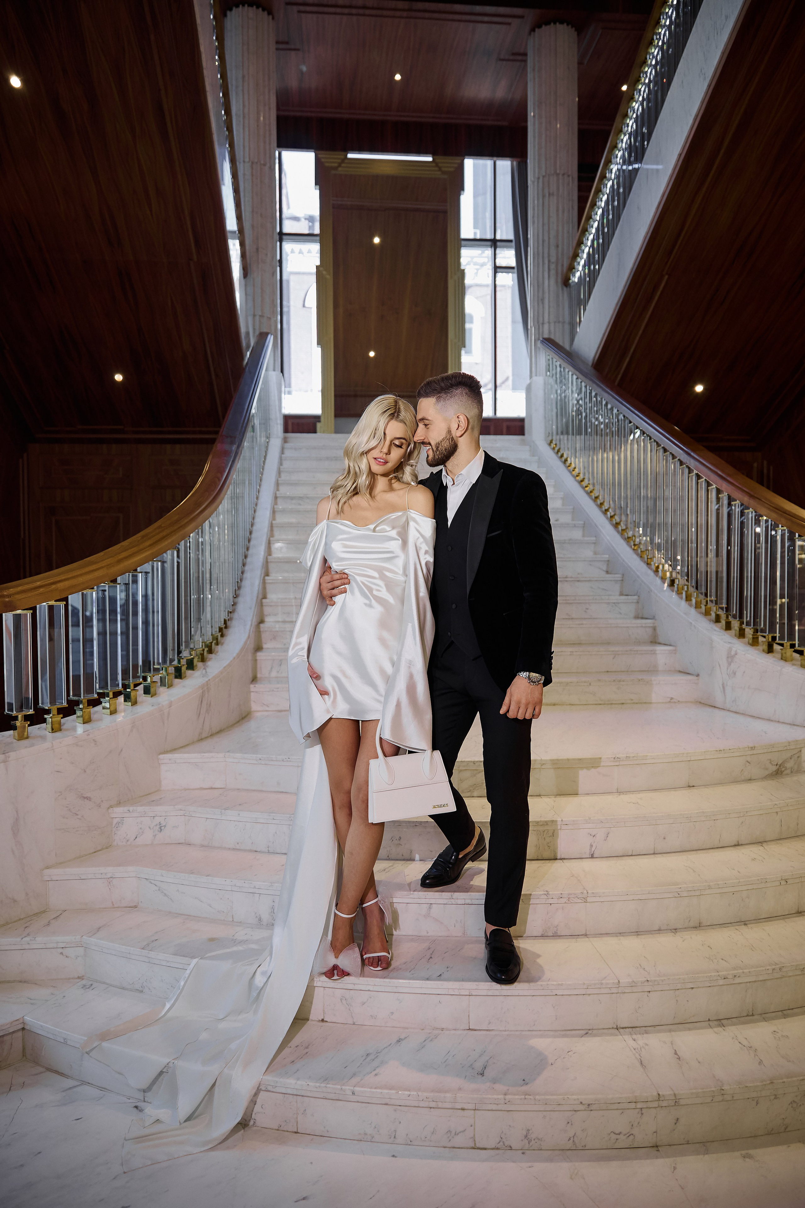 Виктория и Денис. Сборы в отеле «Marriott Imperial Plaza». Свадебный фотограф в Москве и Подмосковье