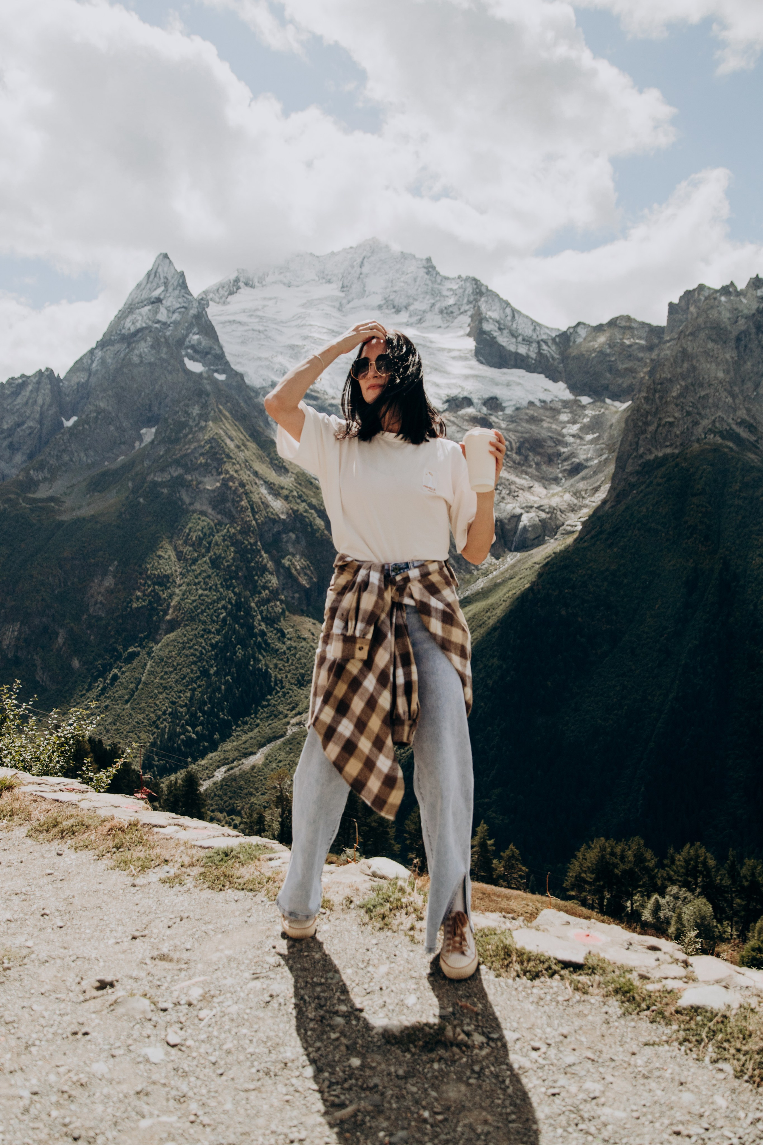 Юля с семьей, Домбай. Портфолио