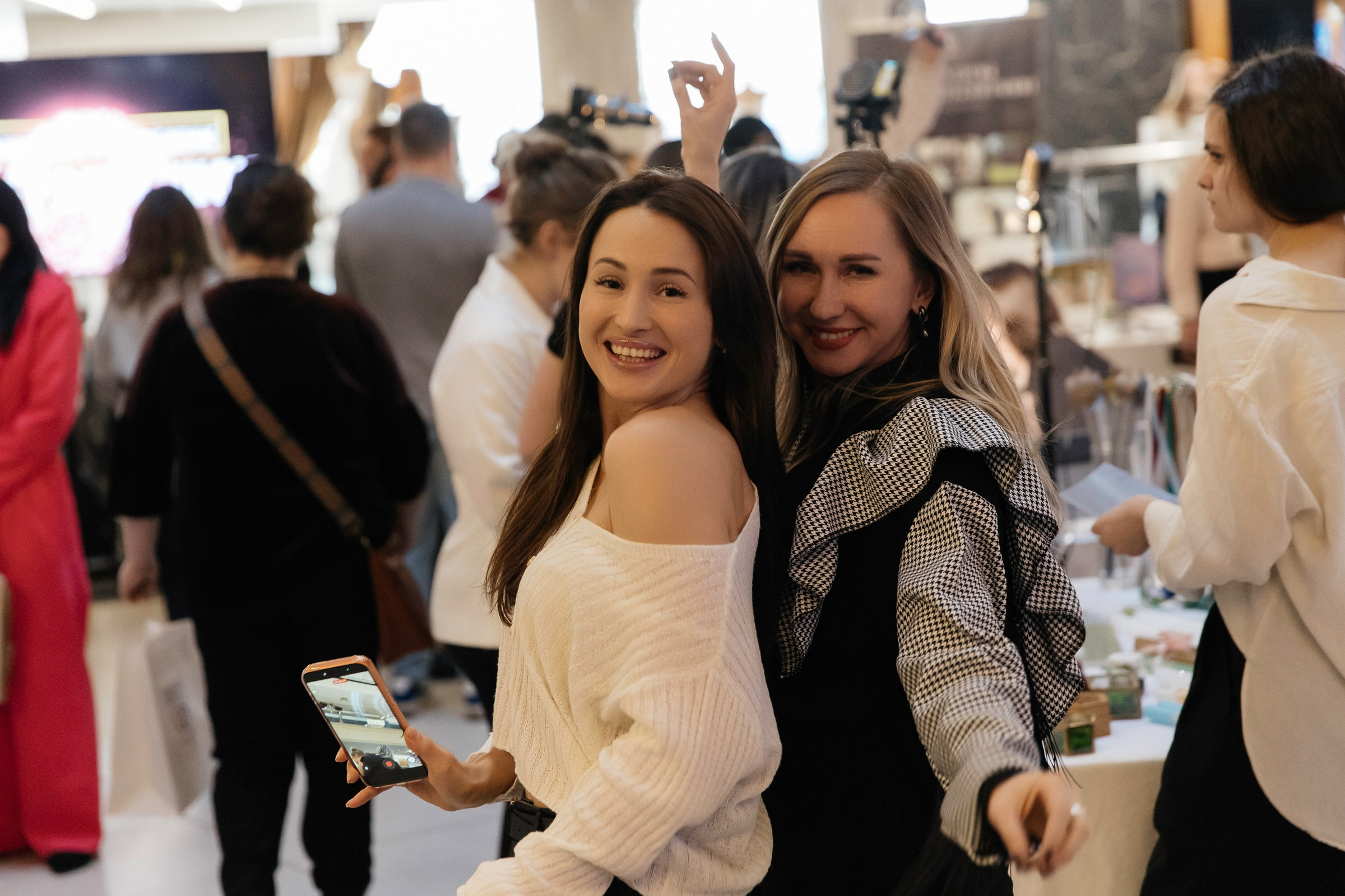 Свадебная выставка КОРОЛЕВСТВО СВАДЕБ. Фотограф в спб Александр Потапов