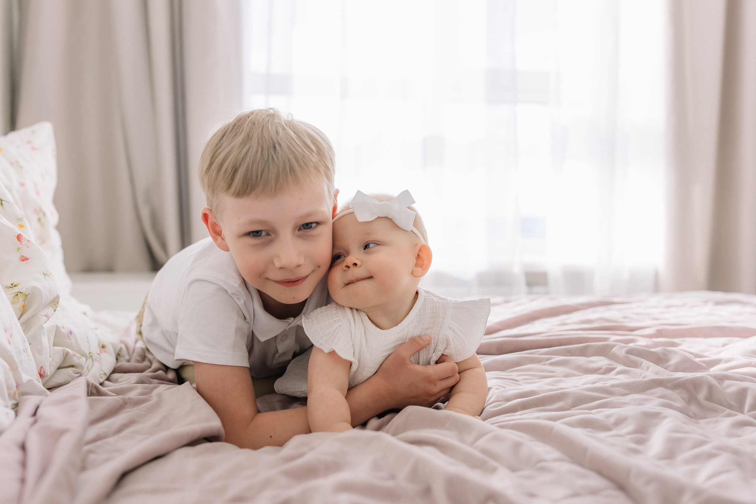 Тима, Мила, Алёша, Алисия домашняя. Семейный фотограф в Волгограде Надежда Головко