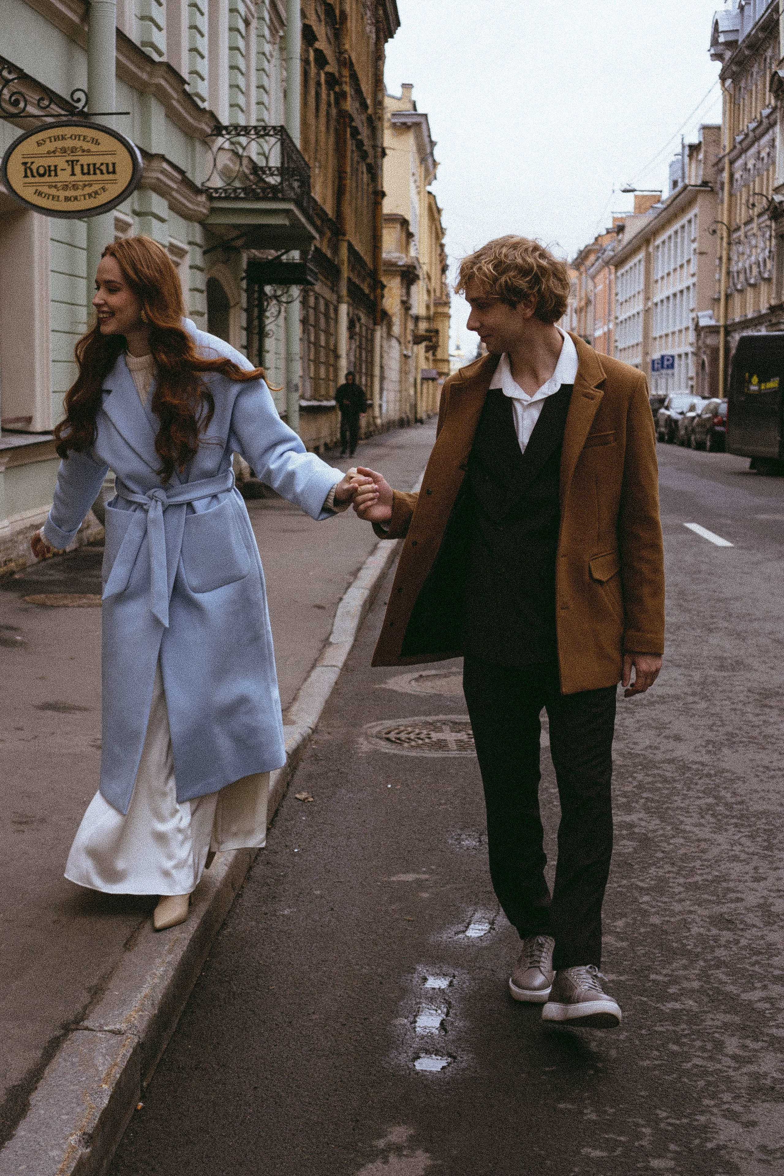 СВАДЕБНАЯ СЬЕМКА В ОТЕЛЕ. СБОРЫ ЖЕНИХА И НЕВЕСТЫ И ТАКЖЕ ТОР И ПОДГОТОВКА К ПРОГУЛКЕ И ПРОГУЛКА ПО ПЕТРОГРАДКЕ. Профессиональный фотограф, Санкт-Петербург — Виктория Богомолова