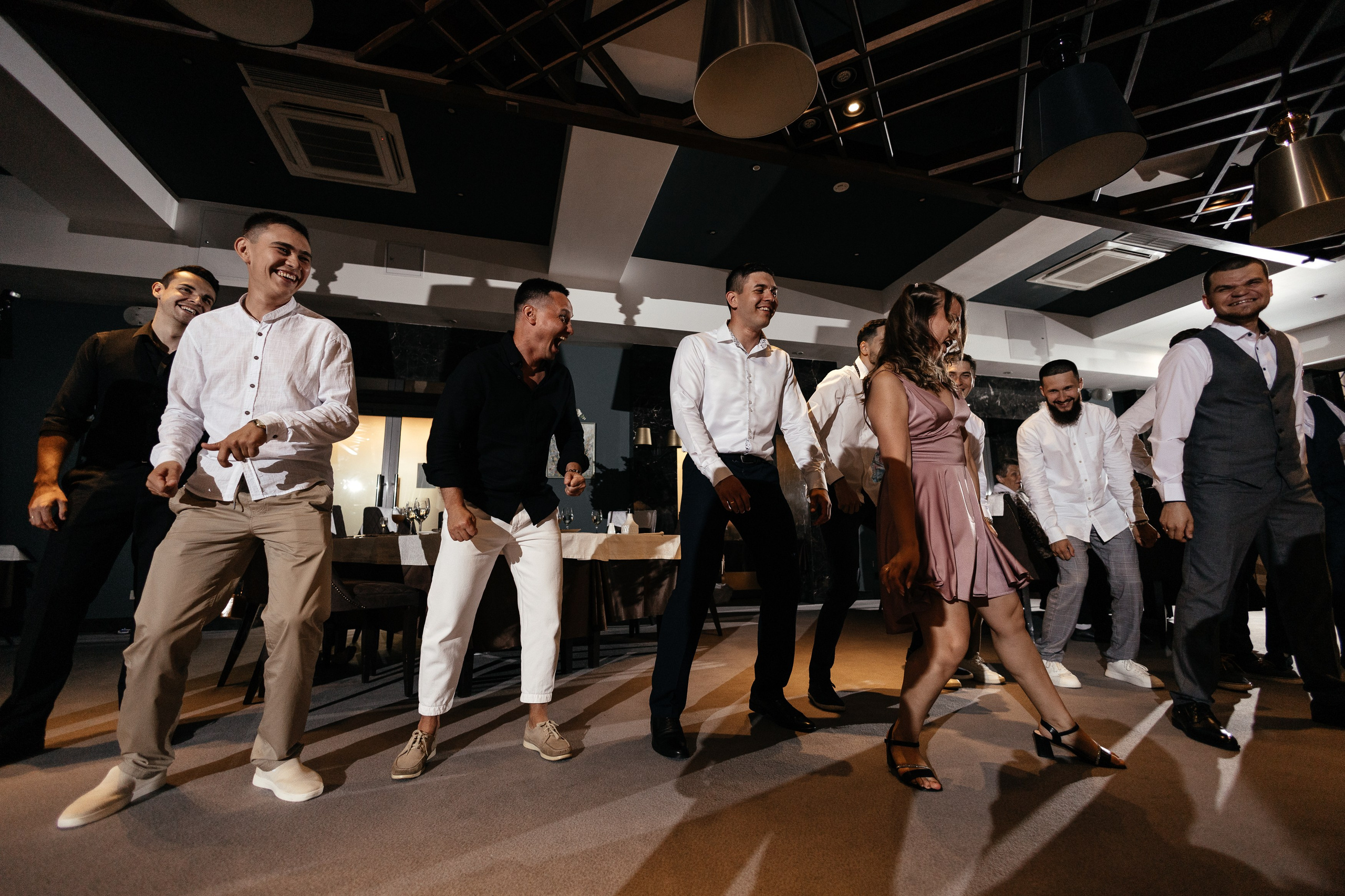 Свадебный фотограф Уфа — Руслан ГабдлисламовЖивые эмоции, красивые кадры, воспоминания на всю жизнь.Работаю по всей Республике Башкортоста. Свадебный фотограф Уфа Руслан Габдлисламов