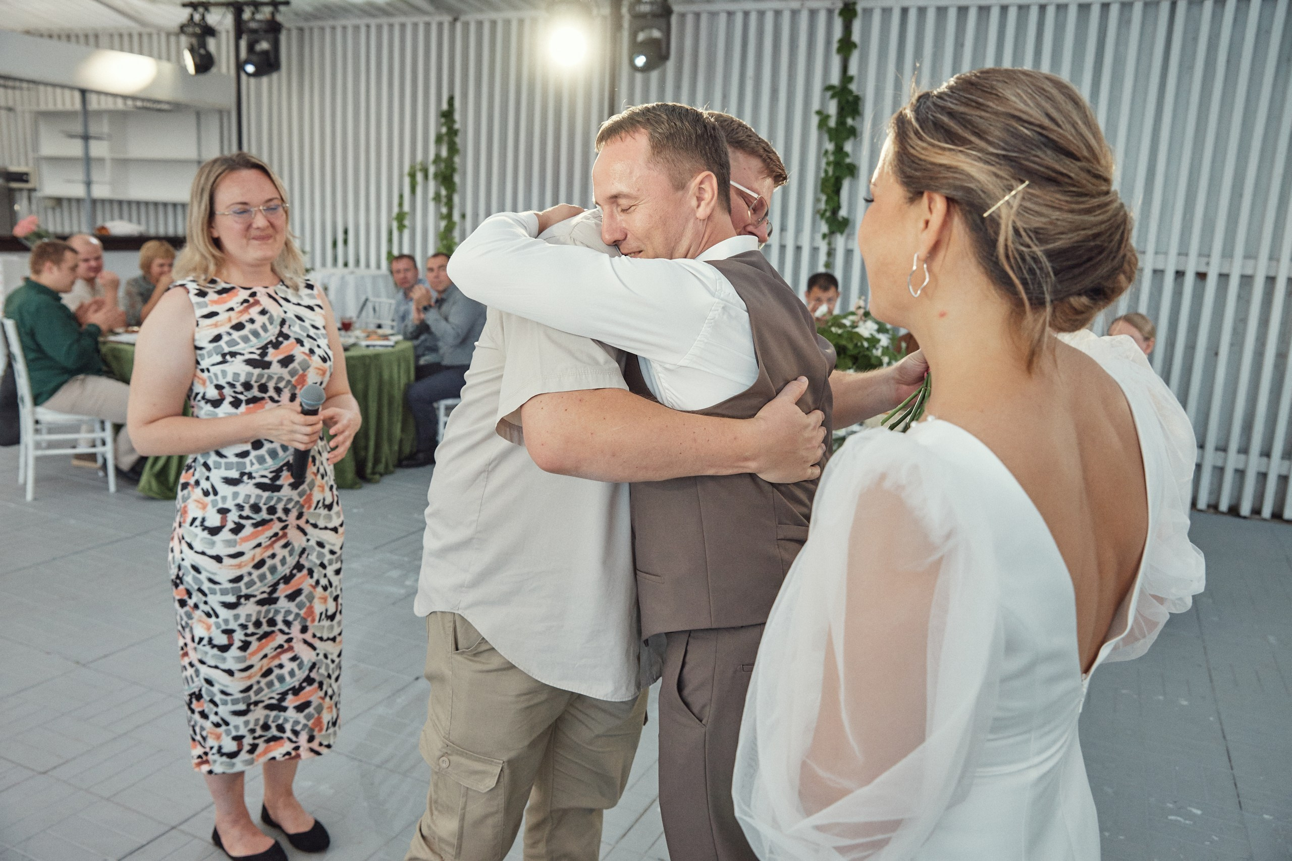 Счастье здесь. Свадебный фотограф Антон Артюшин. Работаю в Нижнем Новгороде и Москве