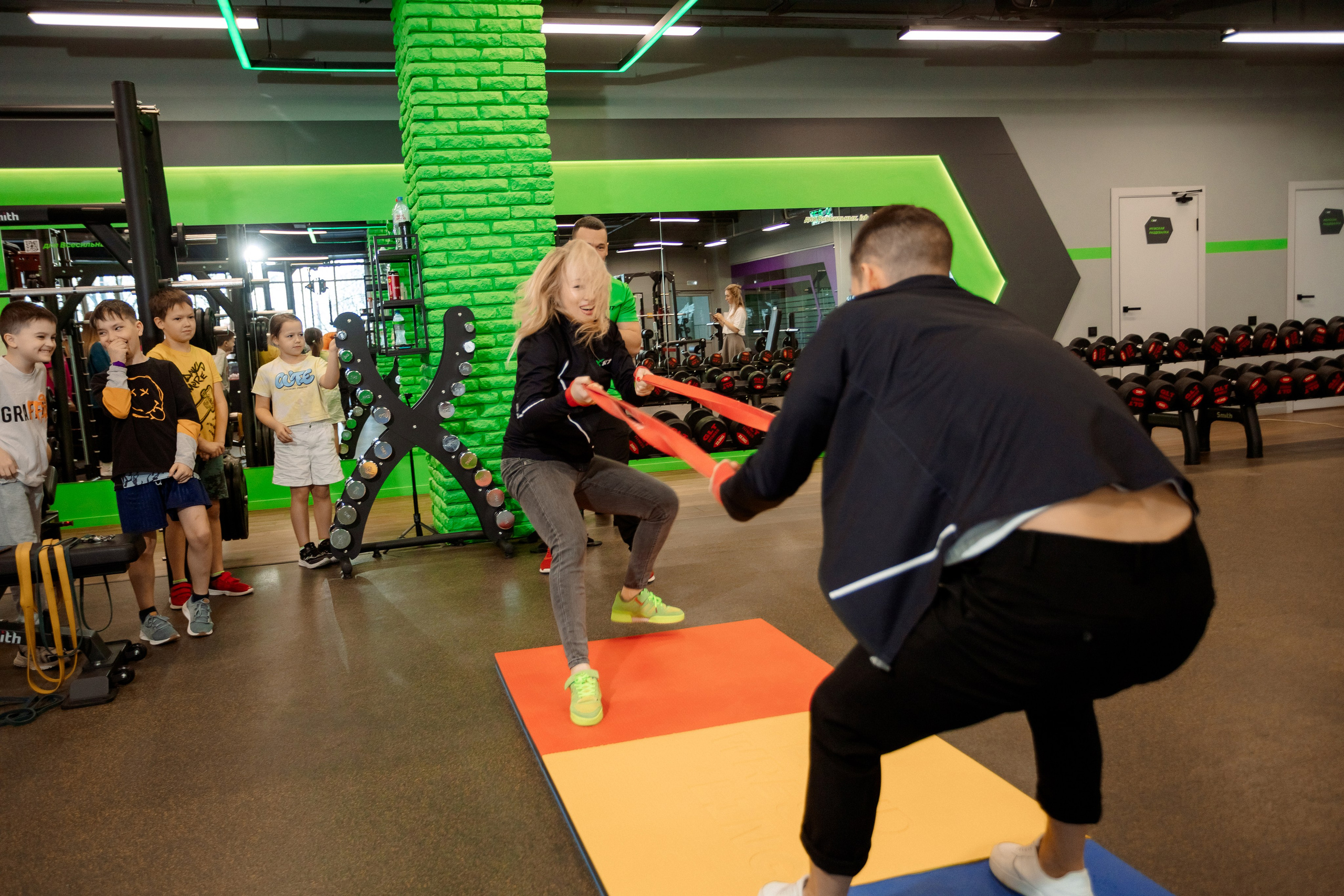 РЕПОРТАЖ: ФИТНЕСС-КЛУБ X-FIT. Профессиональный фотограф в Ижевске Леша Петров