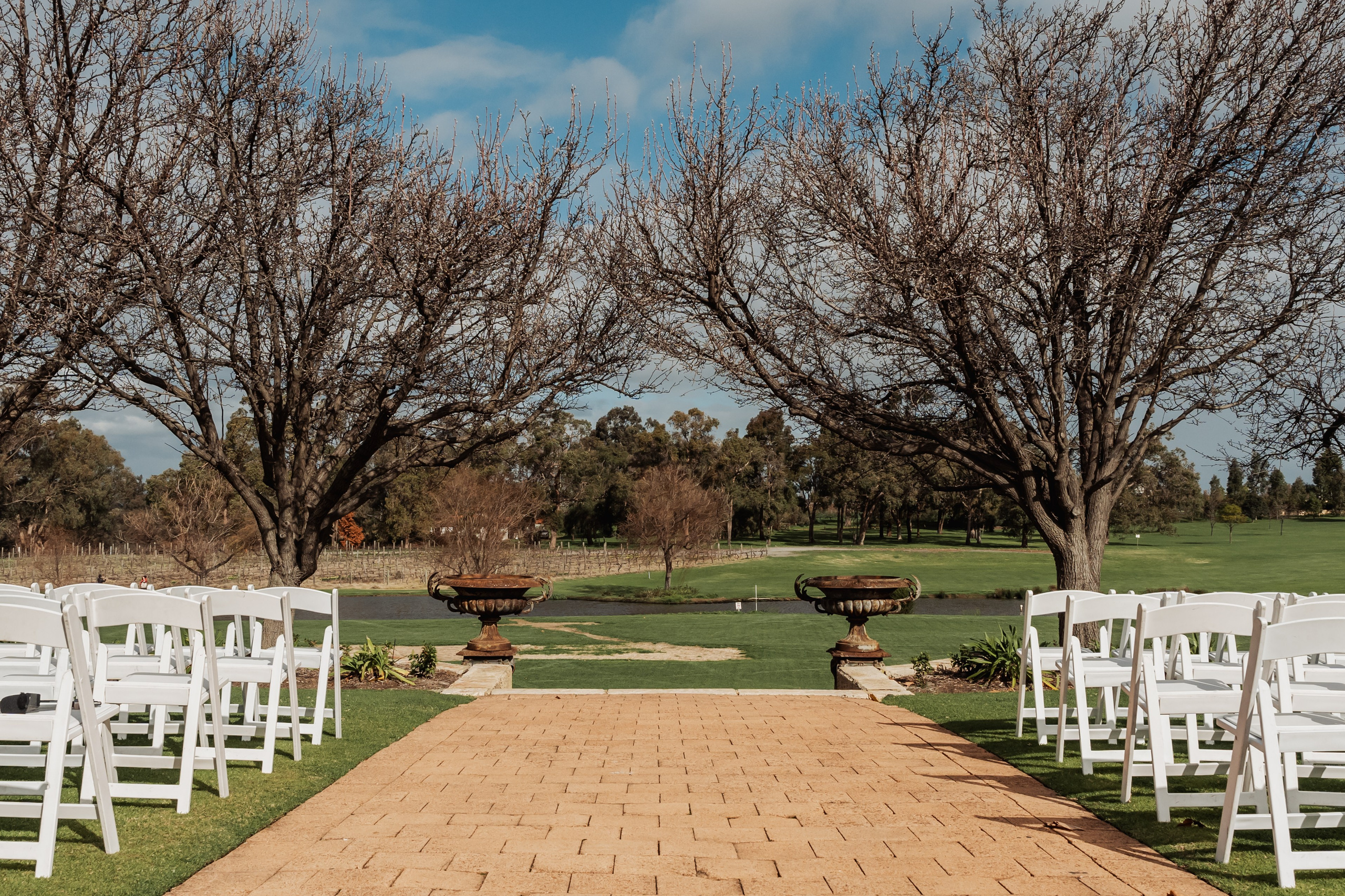 …True Love’s Kiss. Golden Moments Editing — We do Wedding’s Retouch and Video Editing