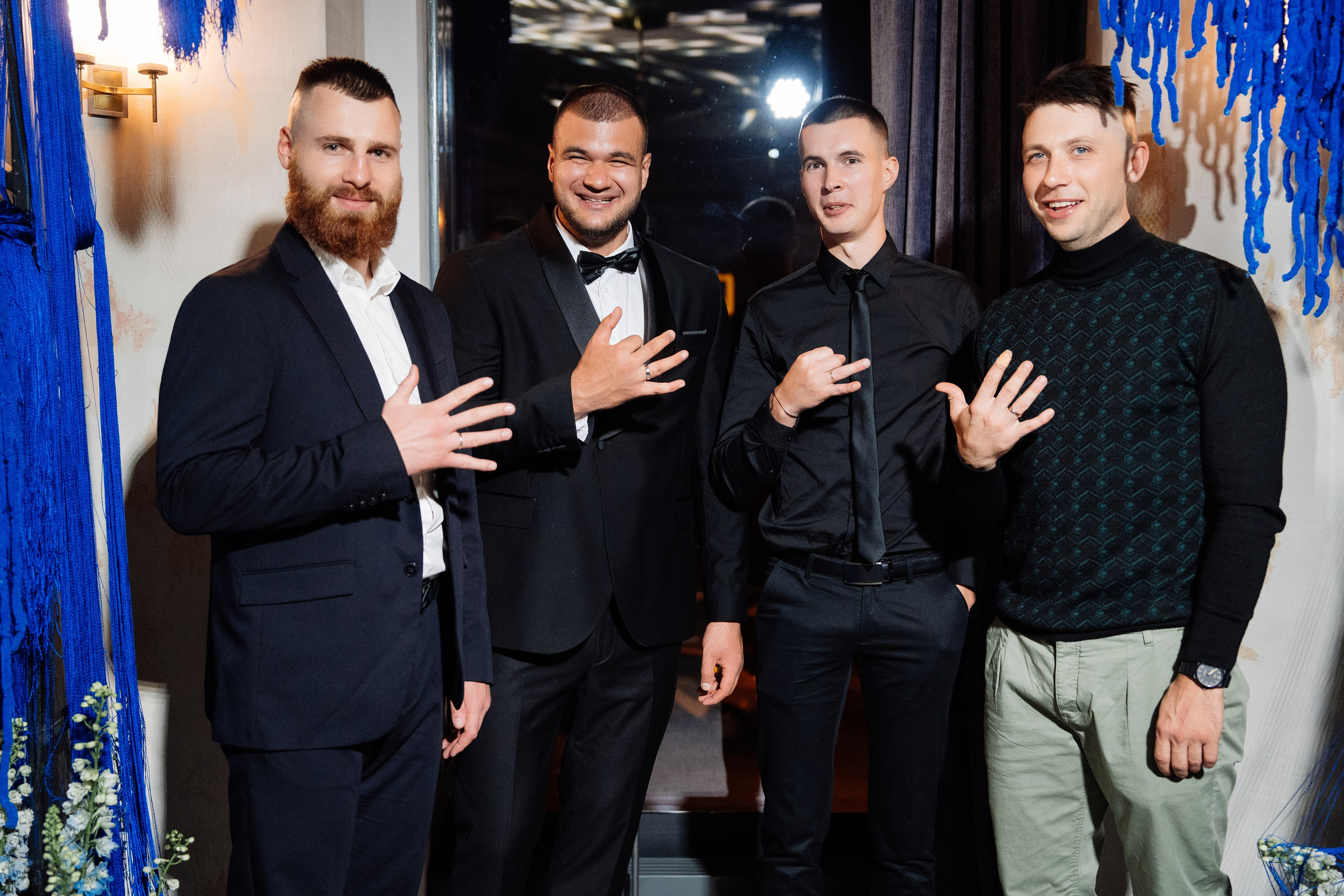 Свадьба в сошиал клабе. Свадебный фотограф организатор в Санкт-Петербурге Ассоль Опарина