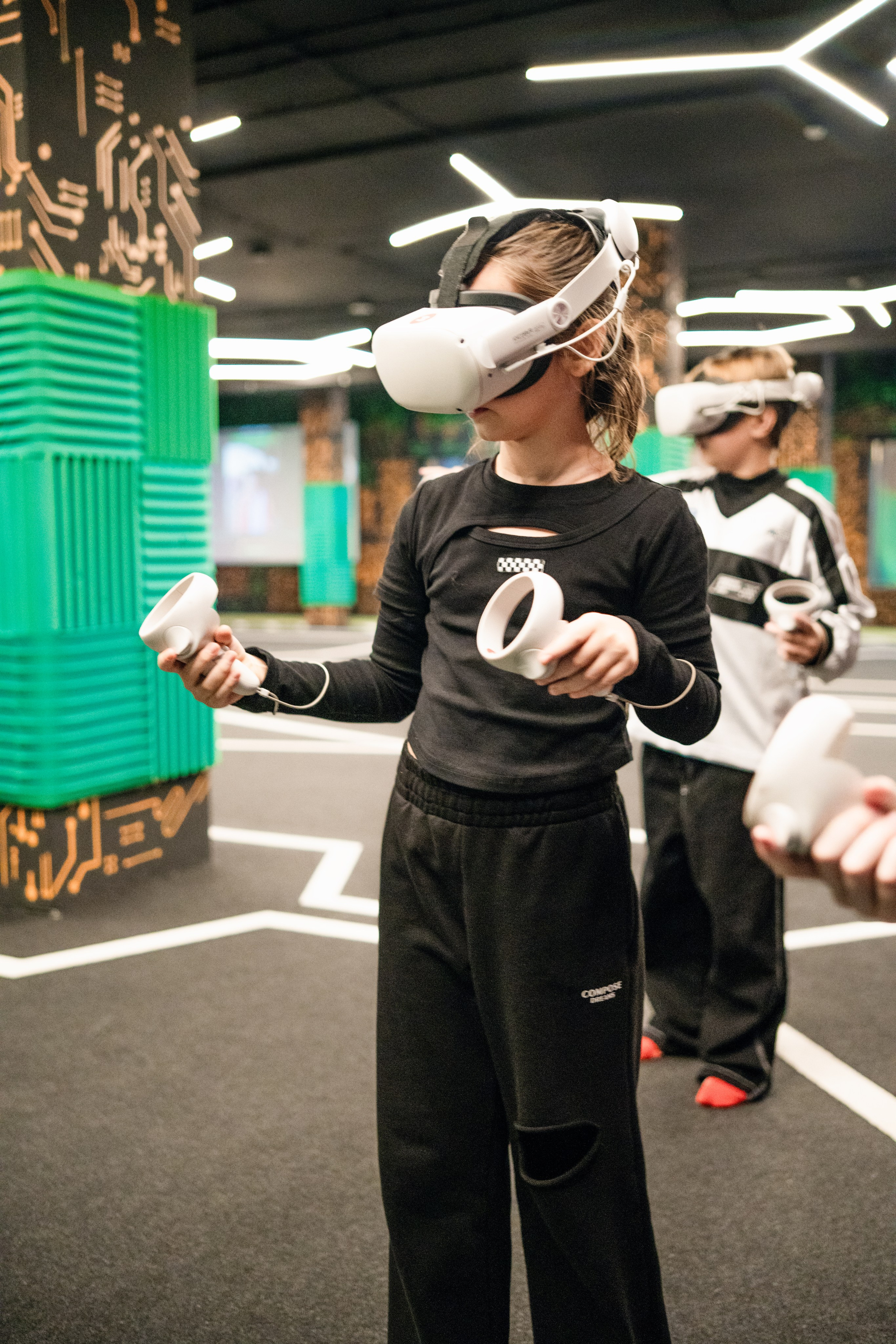 VR (November-December 2024). Felixtones